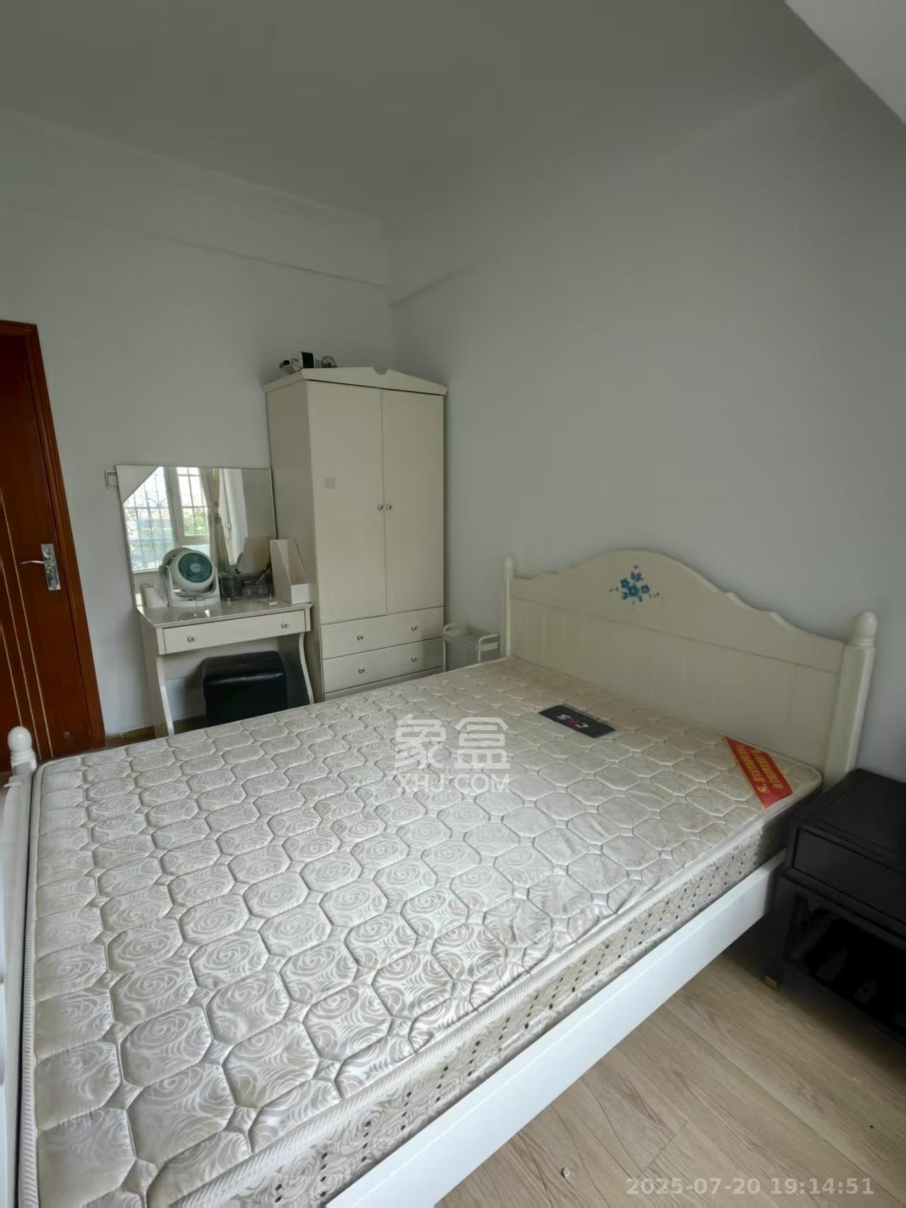 红区抽屉 3室0厅0卫 3000.0元/月 红区抽屉 3室0厅0卫 3000.0元/月室内图