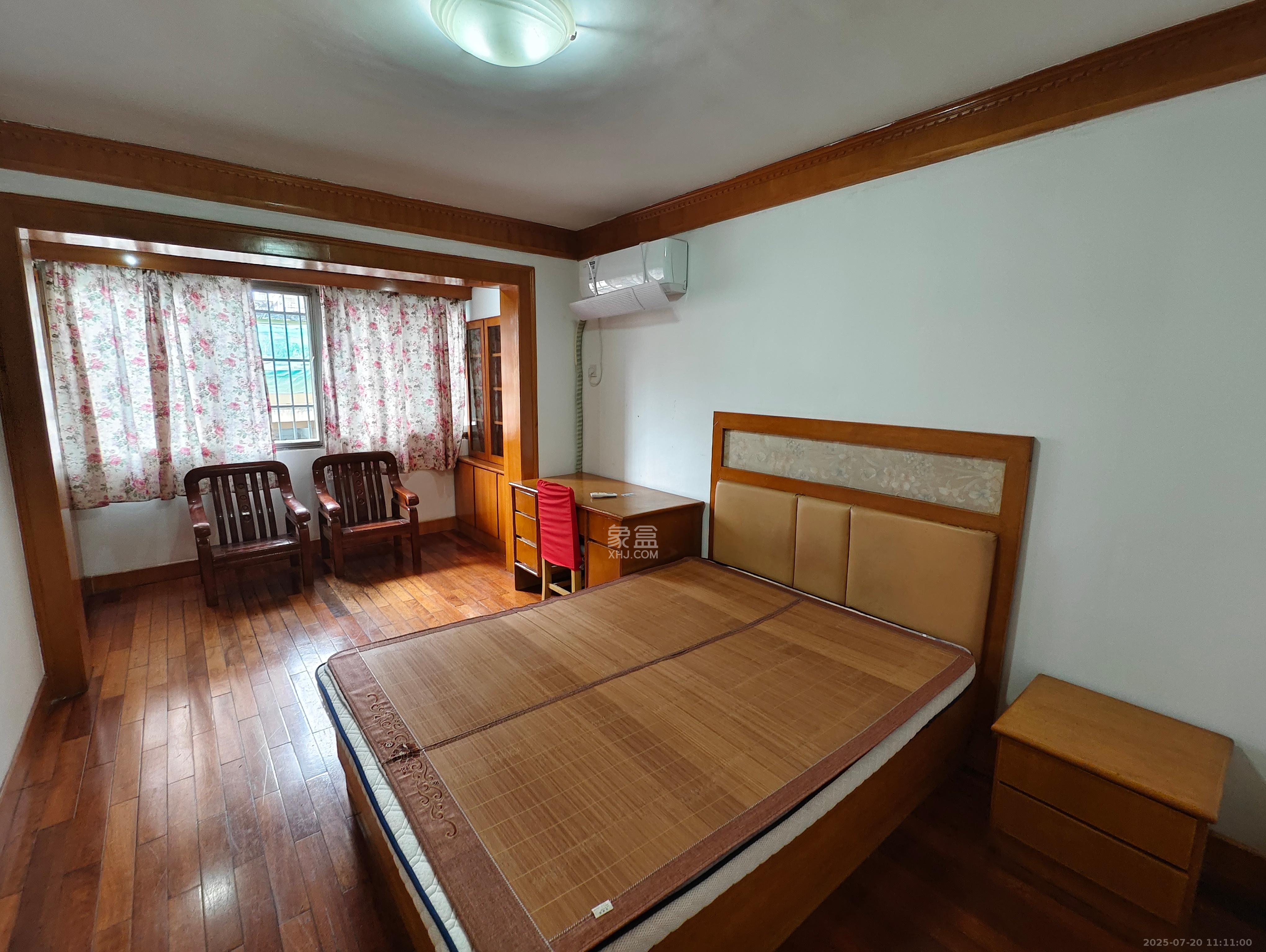 信达大厦  3室2厅2卫    2700.0元/月室内图