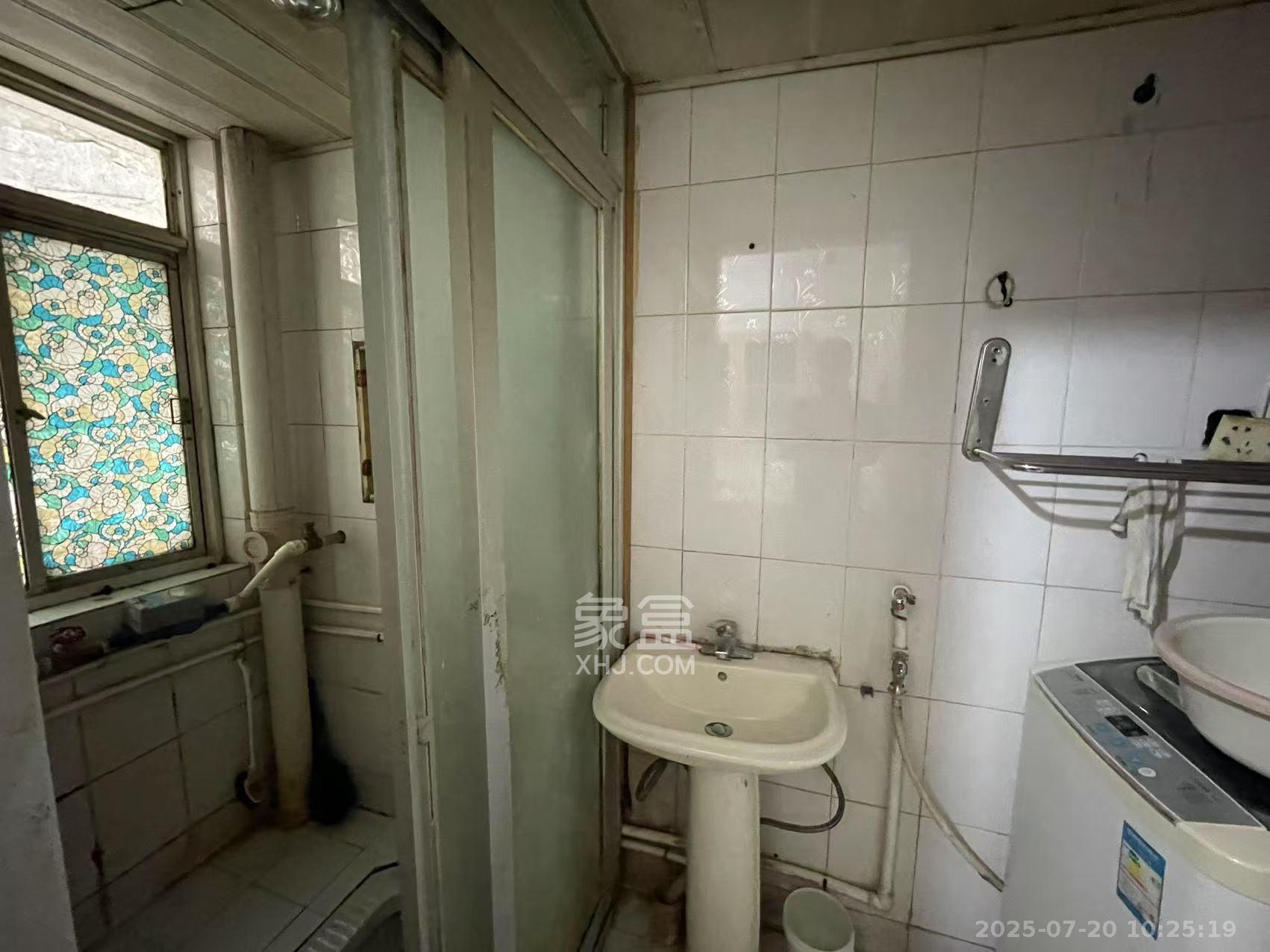 长沙师范教职工宿舍 2室2厅1卫 2000.0元/月 长沙师范教职工宿舍 2室2厅1卫 2000.0元/月室内图