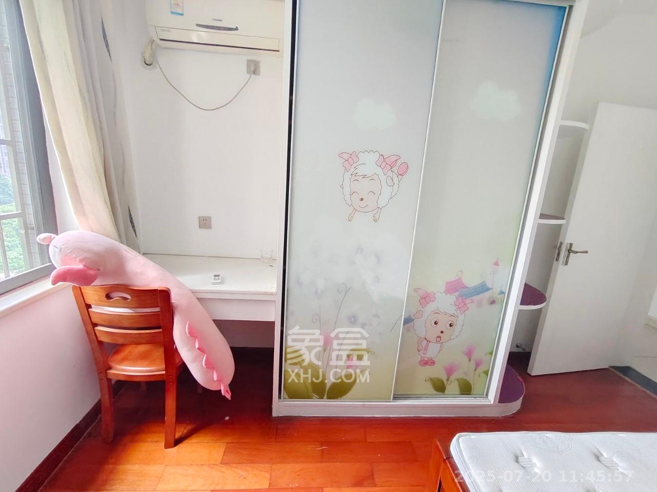 麓江春 2室2厅1卫 2500.0元/月 麓江春 2室2厅1卫 2500.0元/月室内图