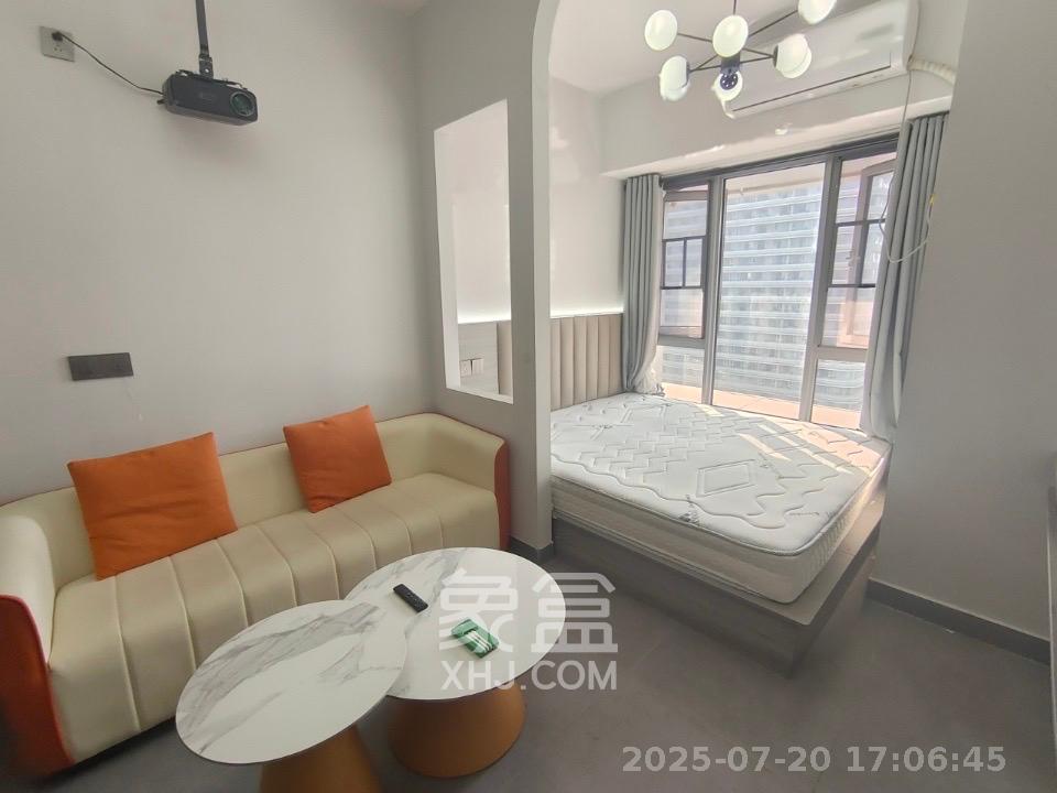 保利天禧EF区  1室1厅1卫   1700.00元/月室内图