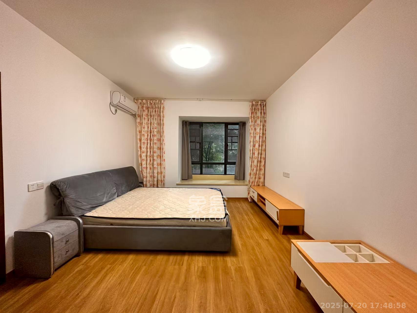 荣悦台  3室2厅2卫    4000.0元/月室内图