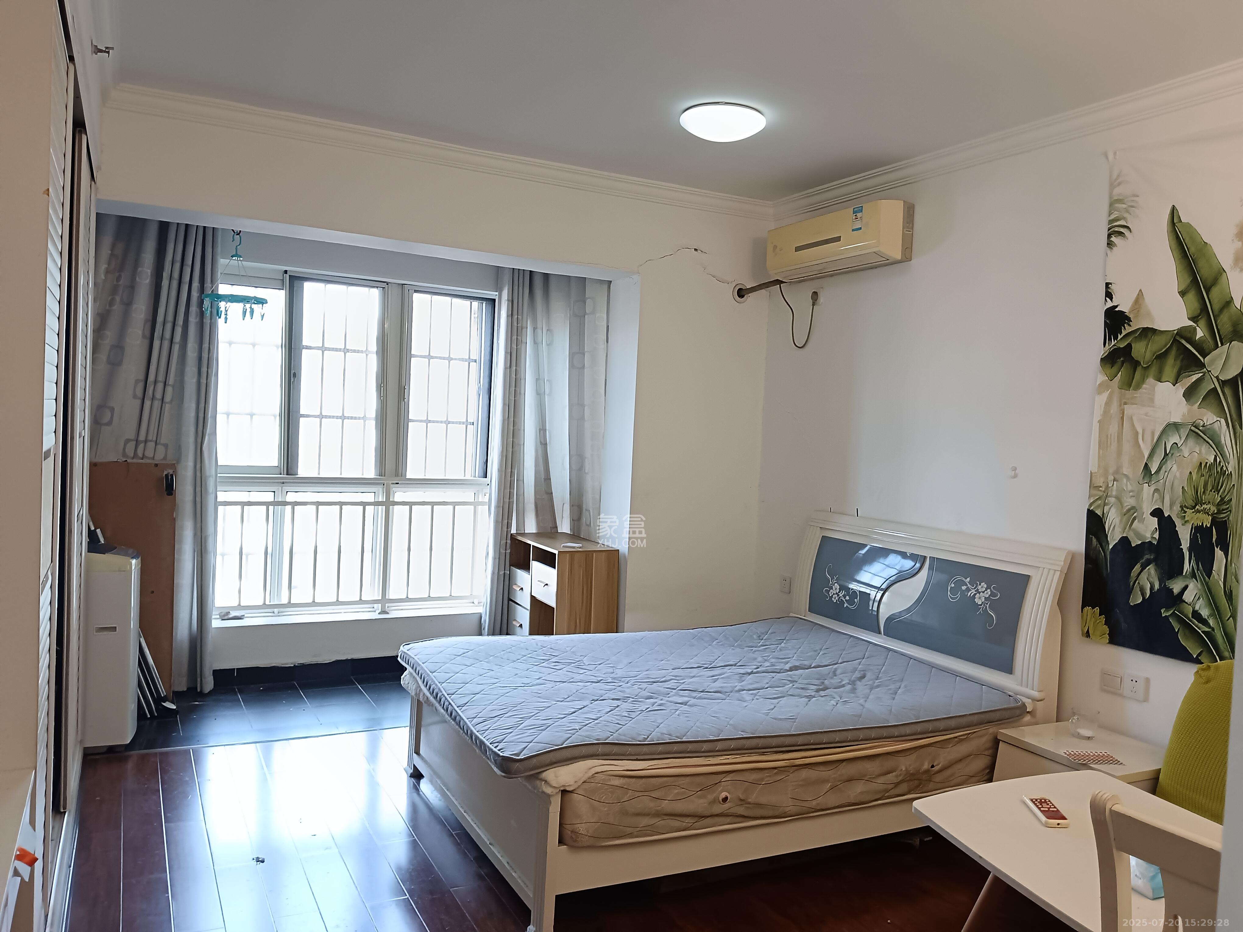 时代星城 1室1厅1卫 1000.0元/月 时代星城 1室1厅1卫 1000.0元/月室内图