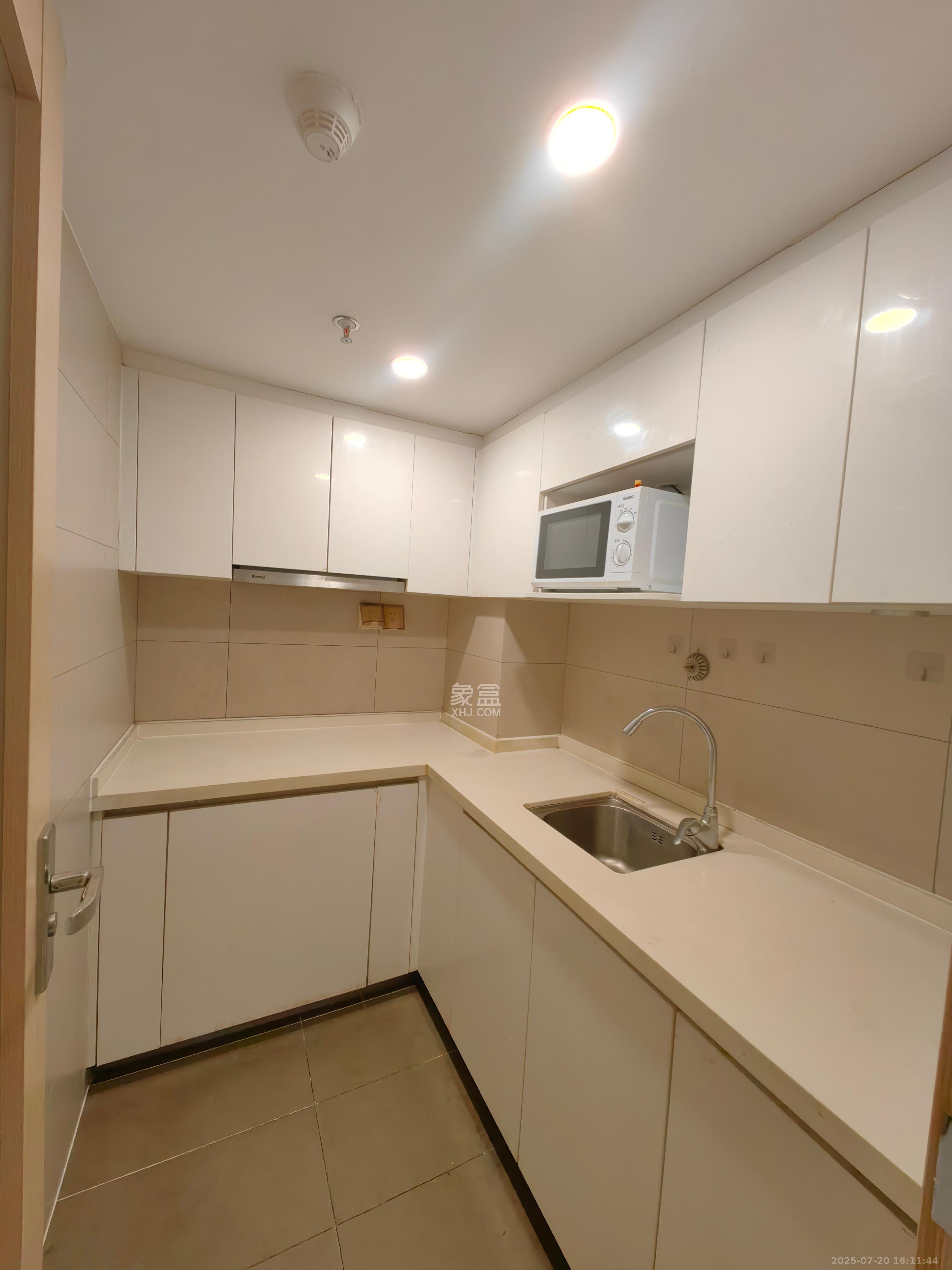 时代年华 3室2厅2卫 1500.0元/月 时代年华 3室2厅2卫 1500.0元/月室内图