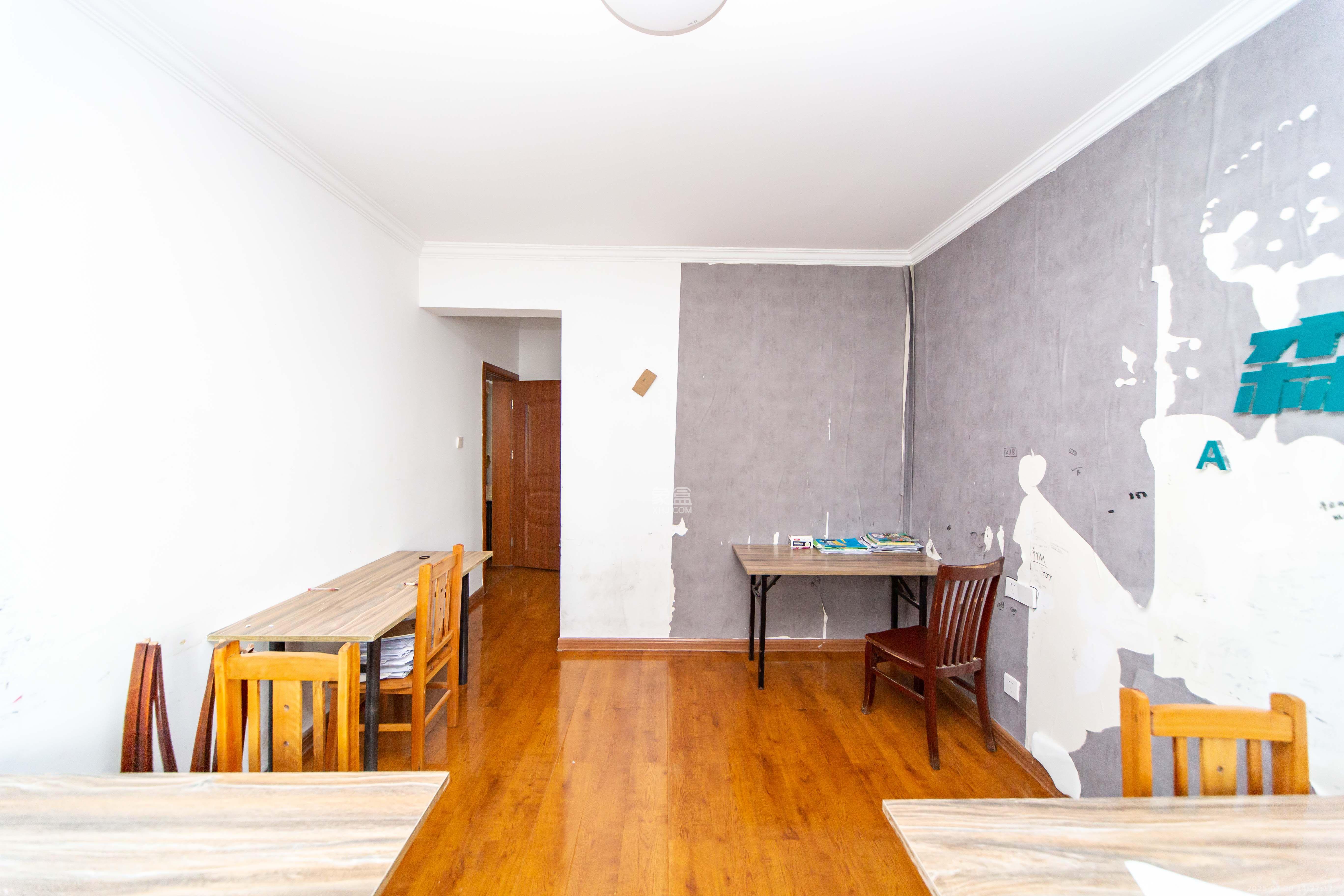 半山壹号 3室2厅2卫 3000.0元/月 半山壹号 3室2厅2卫 3000.0元/月室内图