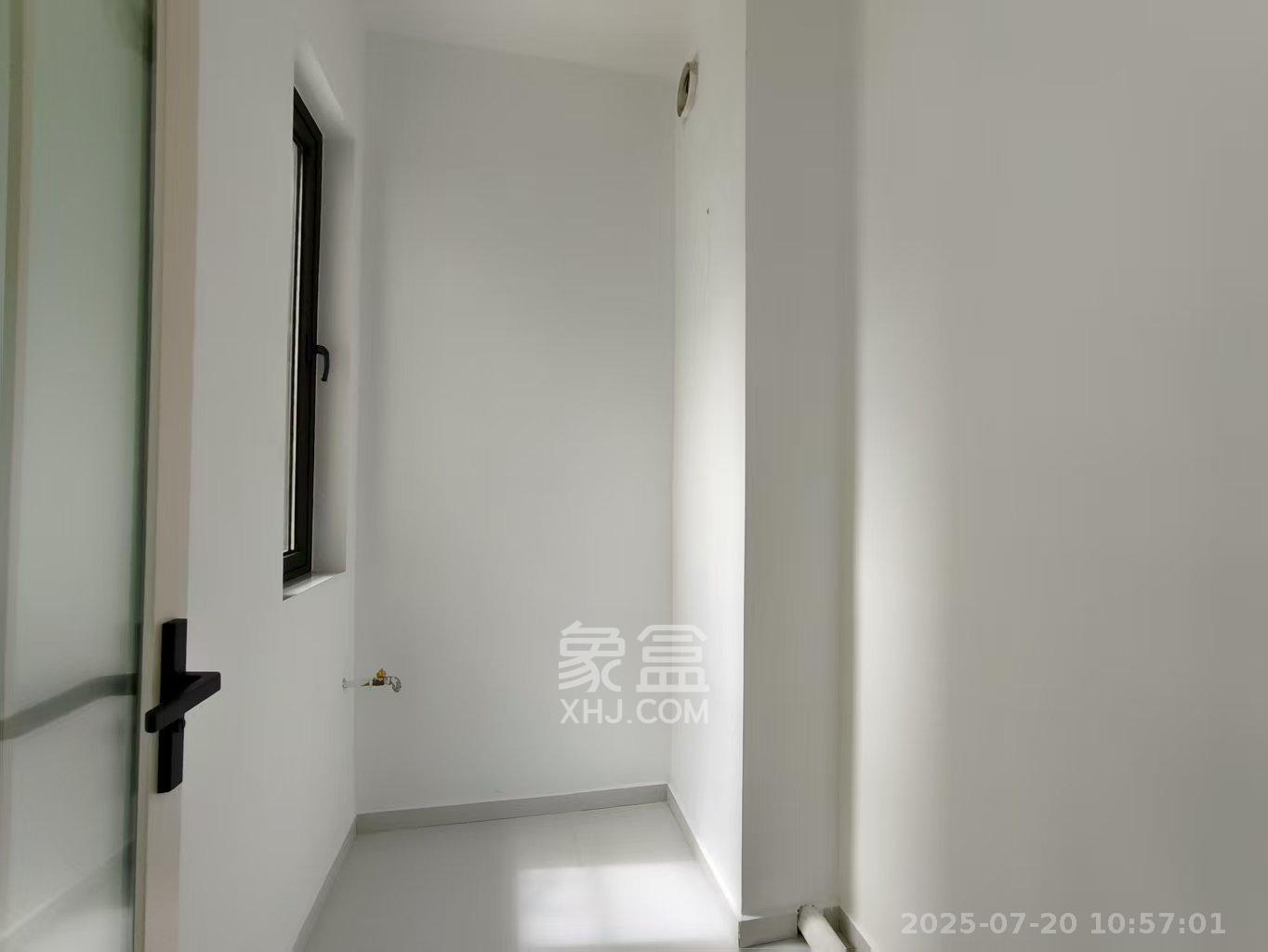 新城悦隽公园  1室1厅1卫    1000.0元/月 新城悦隽公园  1室1厅1卫    1000.0元/月