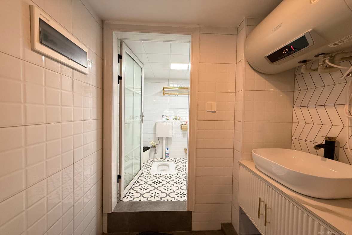 建发央玺(建发泱玺雅苑) 2室1厅1卫 2000.0元/月 建发央玺(建发泱玺雅苑) 2室1厅1卫 2000.0元/月室内图