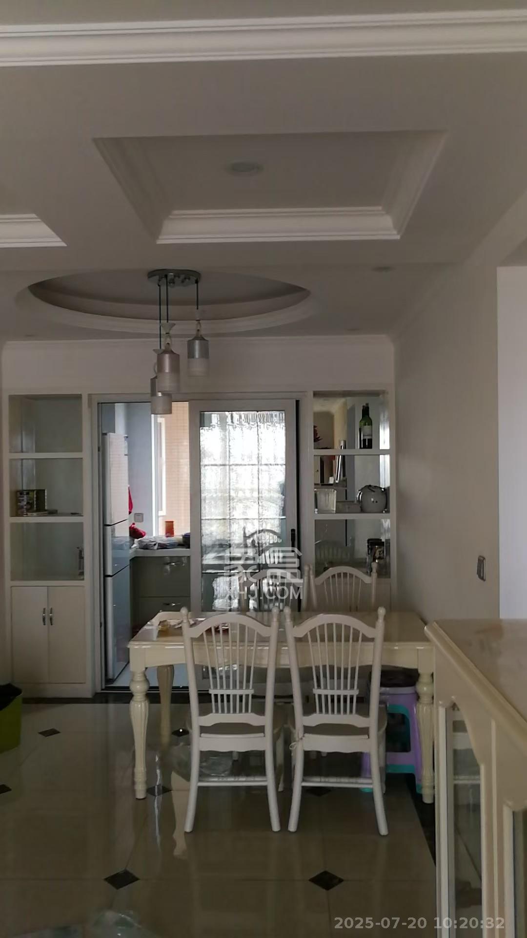 恒广国际景园一二区  3室2厅2卫    2500.0元/月 恒广国际景园一二区  3室2厅2卫    2500.0元/月室内图