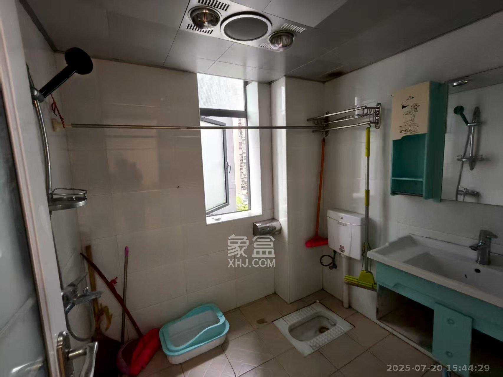 恒基凯旋门一二期 2室1厅1卫 1350.0元/月 恒基凯旋门一二期 2室1厅1卫 1350.0元/月室内图