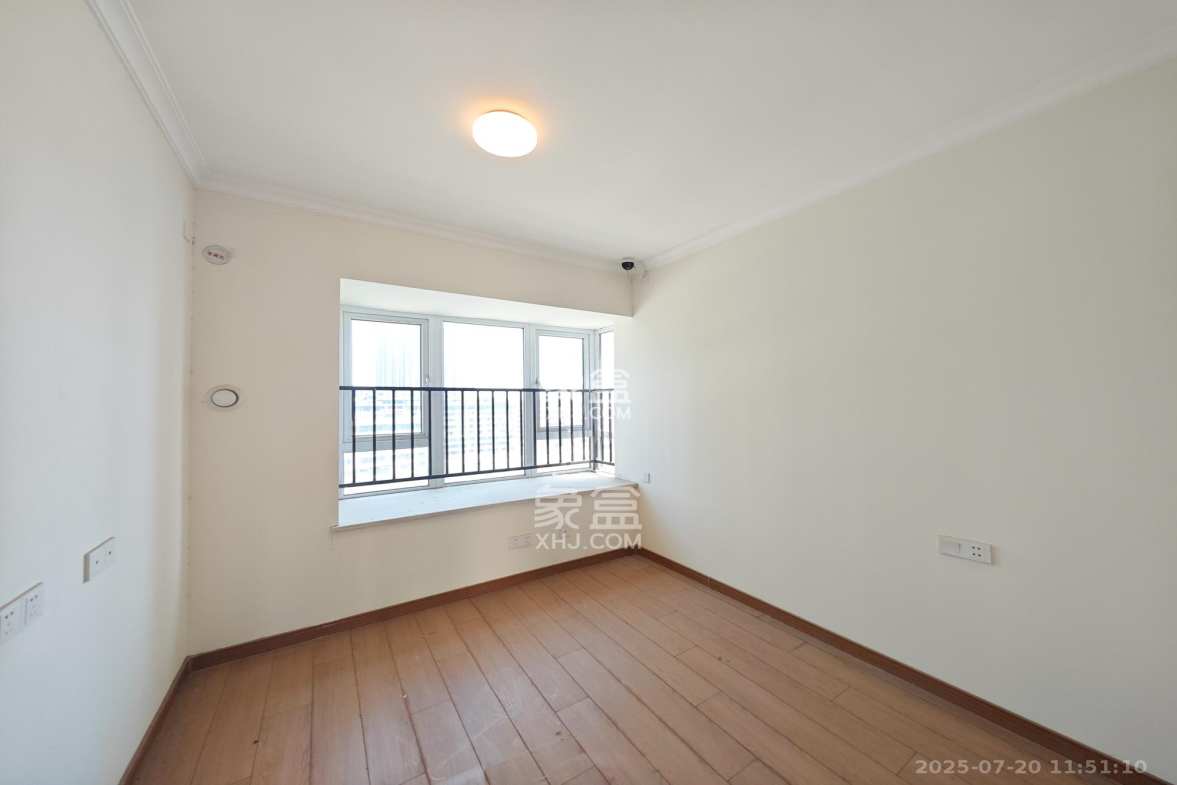 金科集美天辰 4室2厅2卫 125.0万 金科集美天辰 4室2厅2卫 125.0万卧室