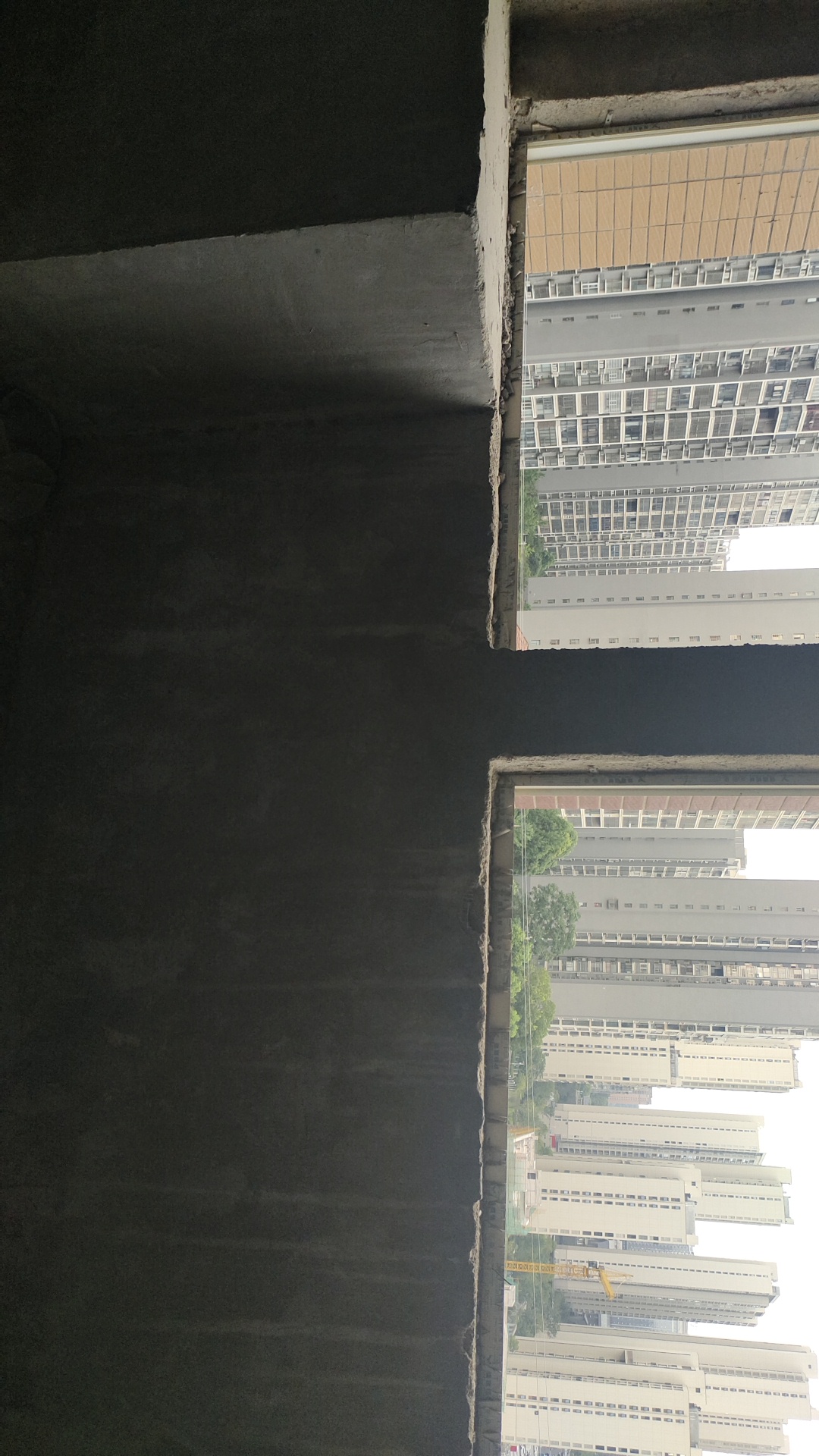 千里红小区（京明时代广场）  1室1厅1卫    20.0万客厅