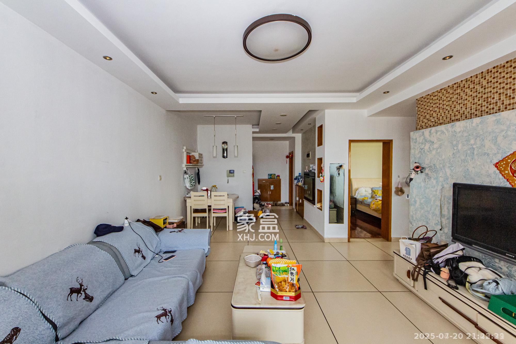 顺天黄金海岸 3室2厅1卫 2500.0元/月 顺天黄金海岸 3室2厅1卫 2500.0元/月室内图