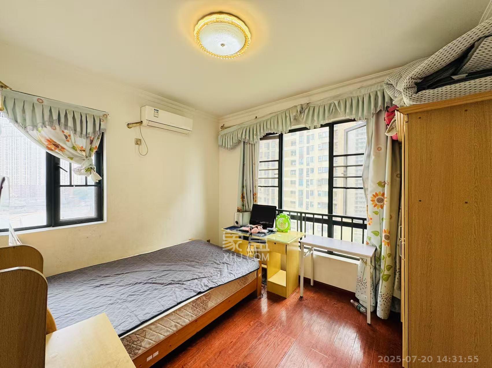 乾城(兴旺乾城) 3室2厅1卫 2100.0元/月 乾城(兴旺乾城) 3室2厅1卫 2100.0元/月室内图