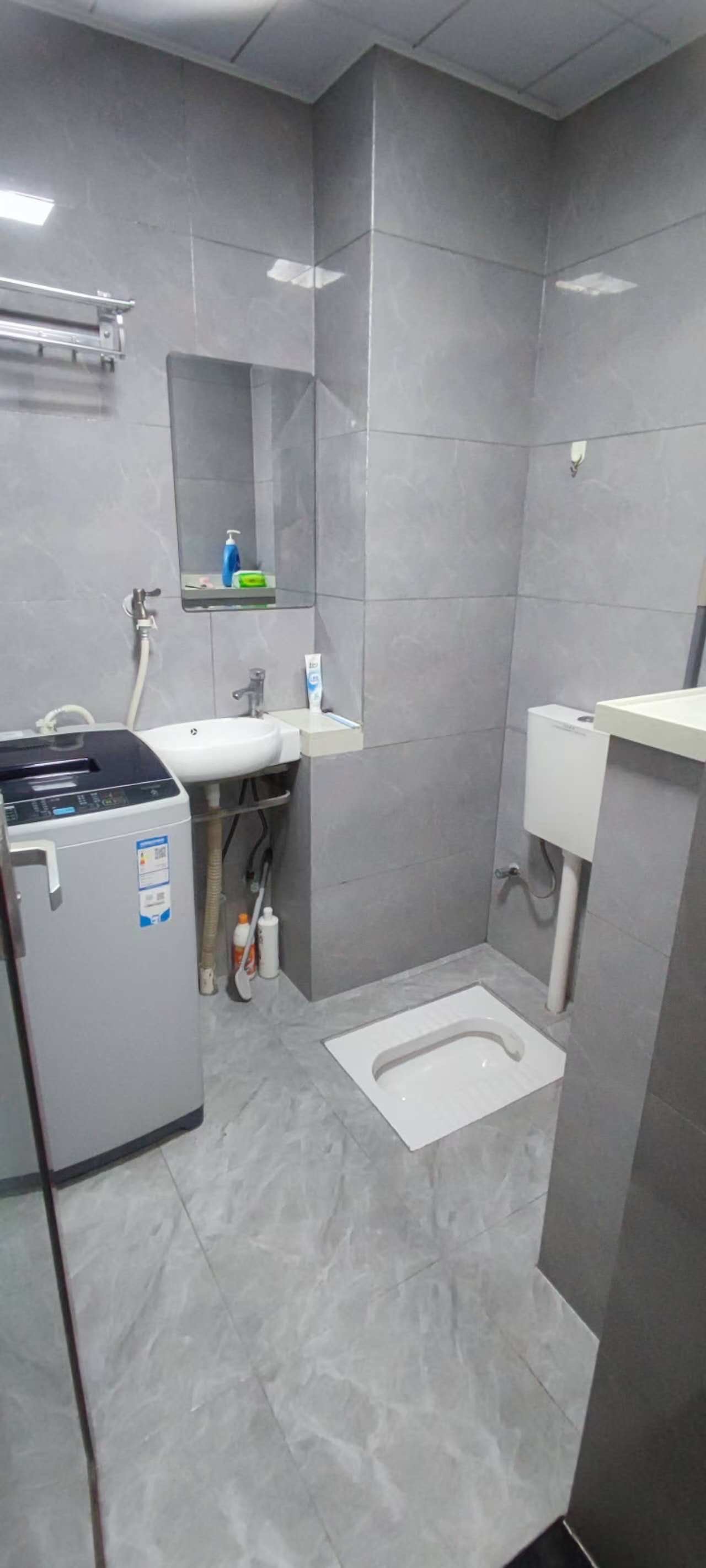 锦绣贤苑  1室1厅1卫   1500.00元/月室内图