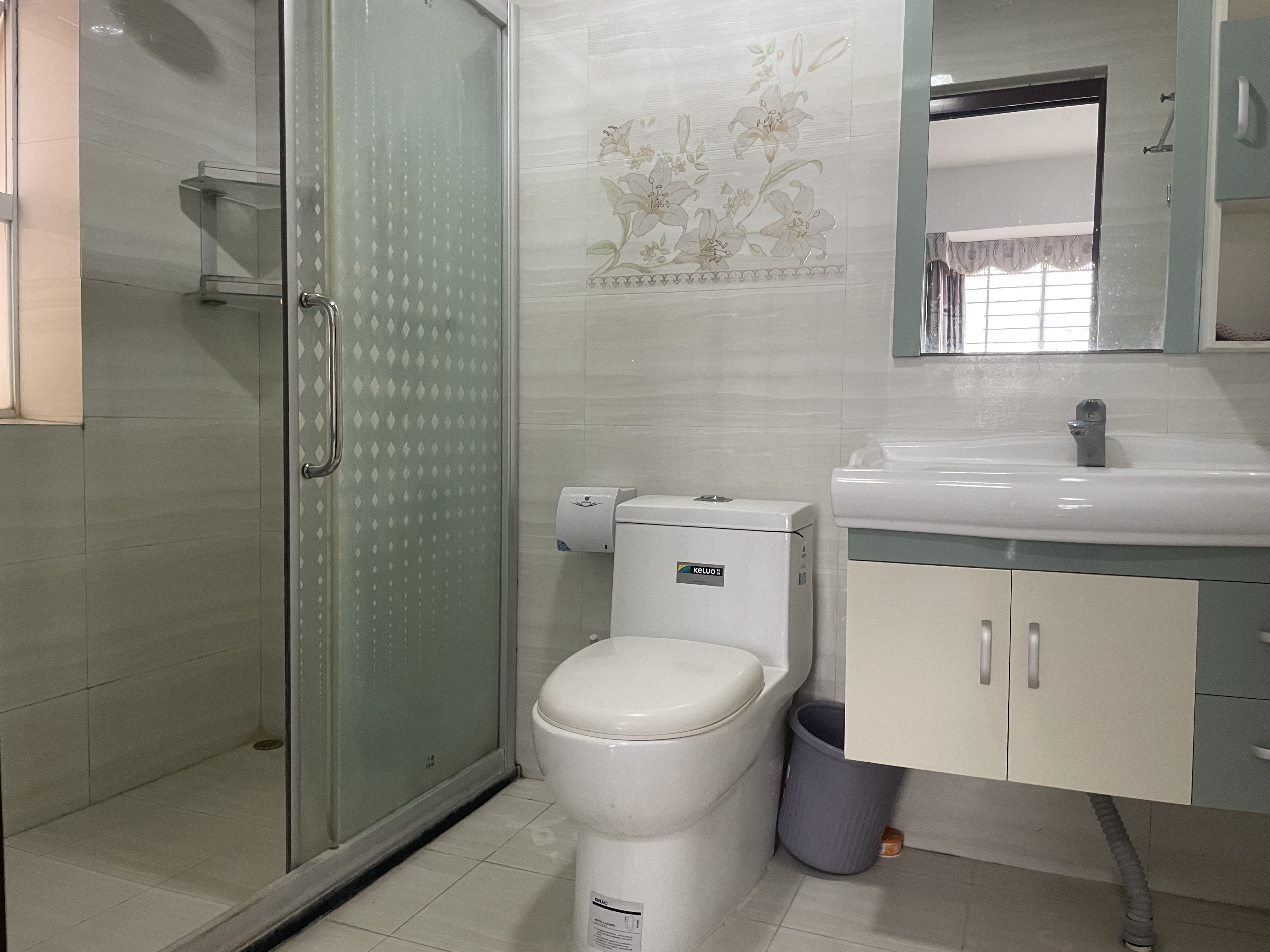 景瑞花园  3室2厅2卫   3200.00元/月室内图