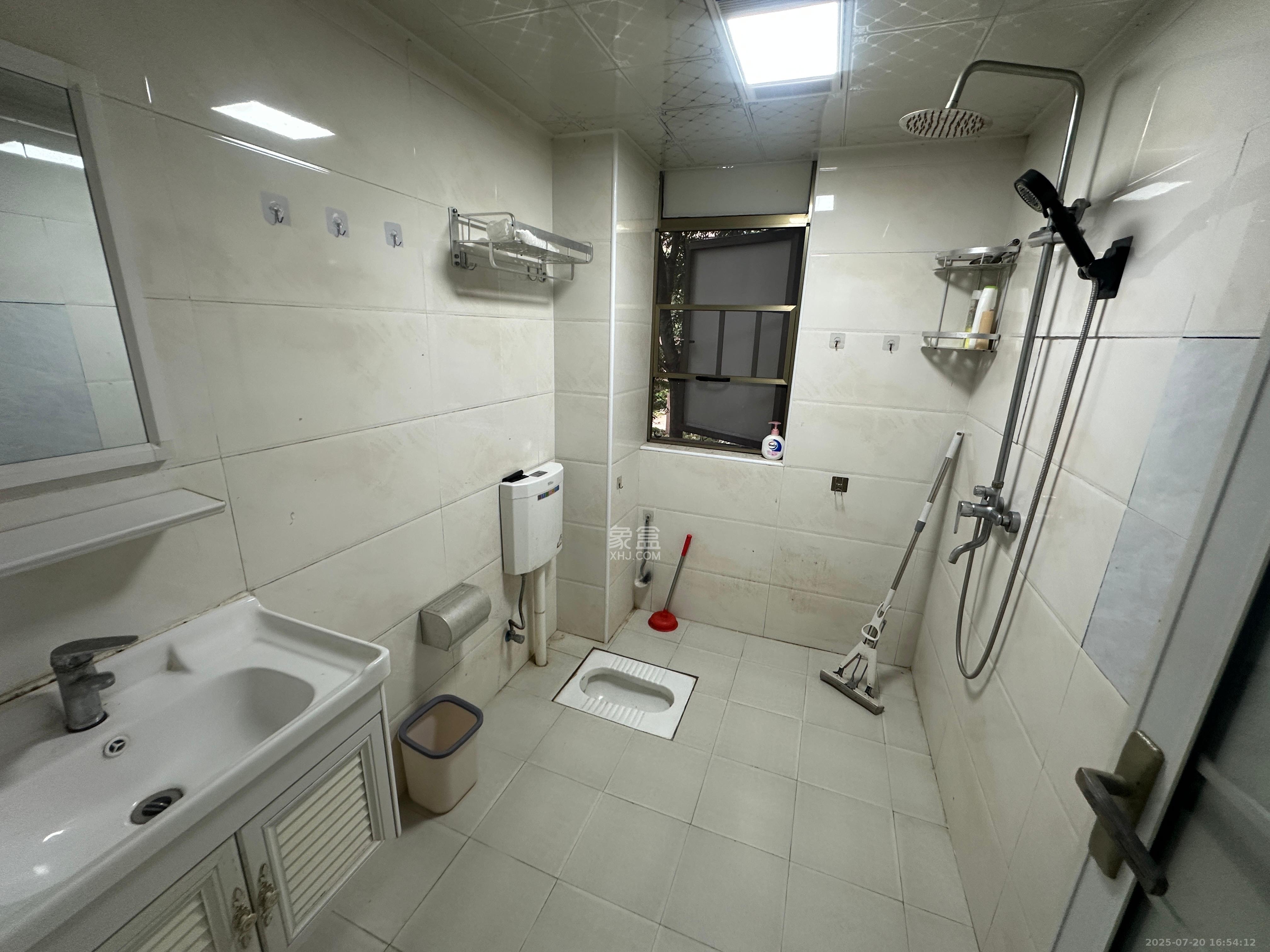 江山帝景雅典  2室2厅1卫    2100.0元/月 江山帝景雅典  2室2厅1卫    2100.0元/月室内图