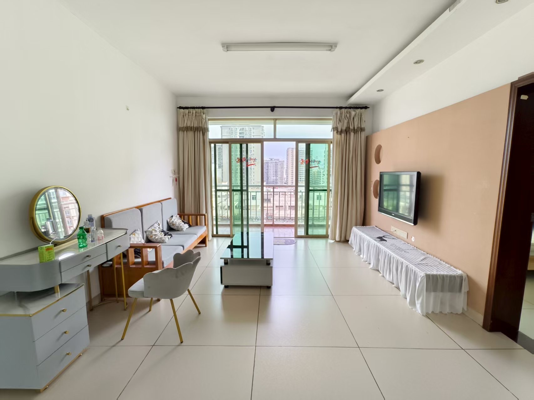 省人大机关住宅小区（海南省人大常委会机关住宅小区）  3室2厅2卫   3400.00元/月室内图