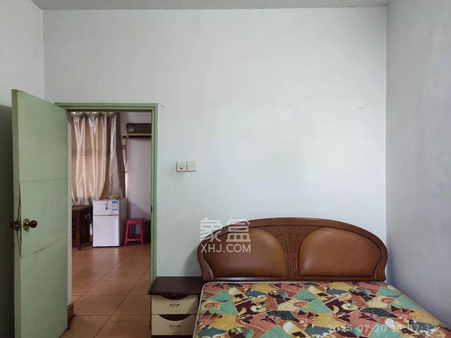 浦沅生活一区 2室1厅1卫 1050.0元/月 浦沅生活一区 2室1厅1卫 1050.0元/月室内图