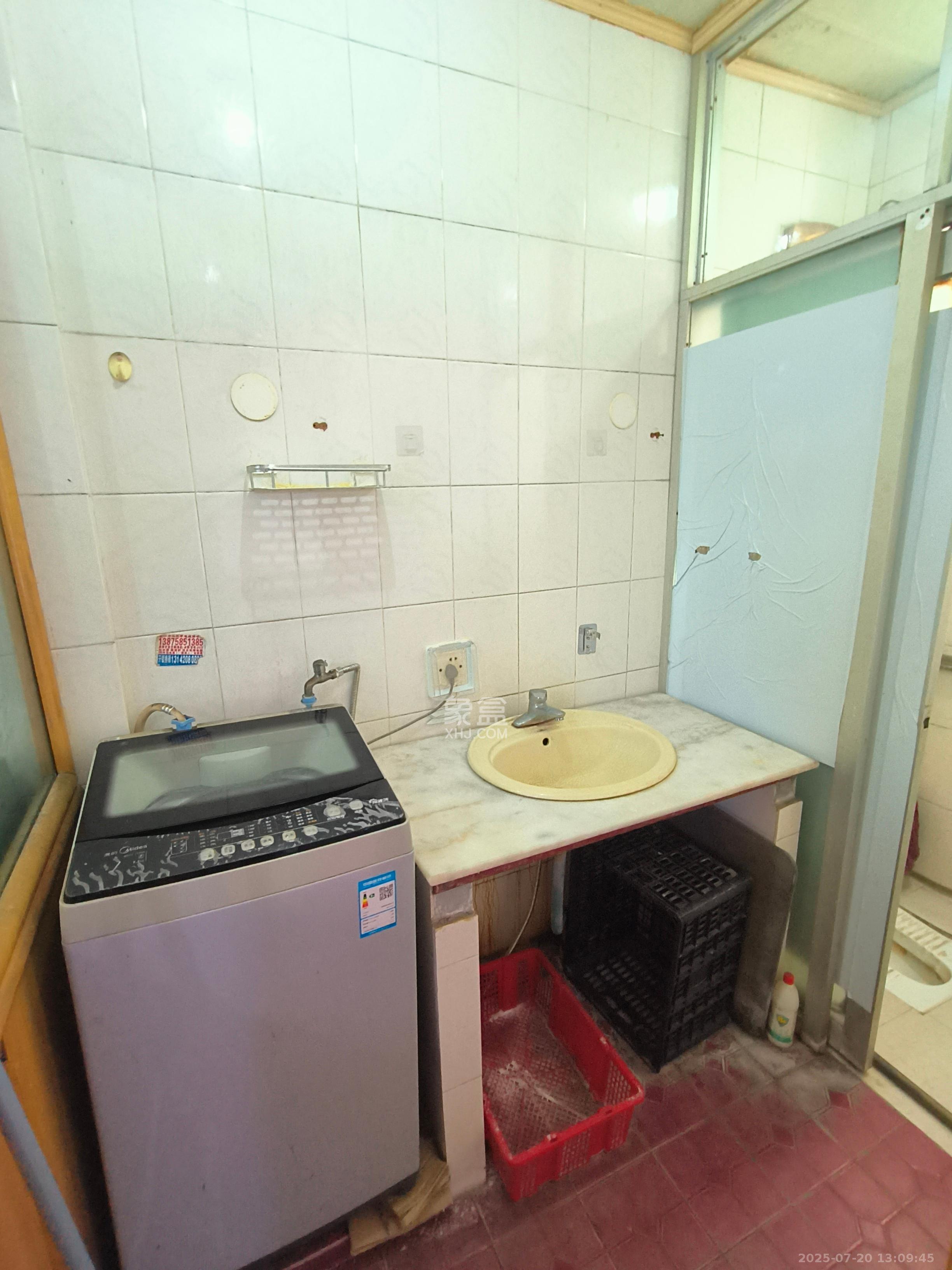 向韶村  2室1厅1卫    1200.0元/月 向韶村  2室1厅1卫    1200.0元/月室内图