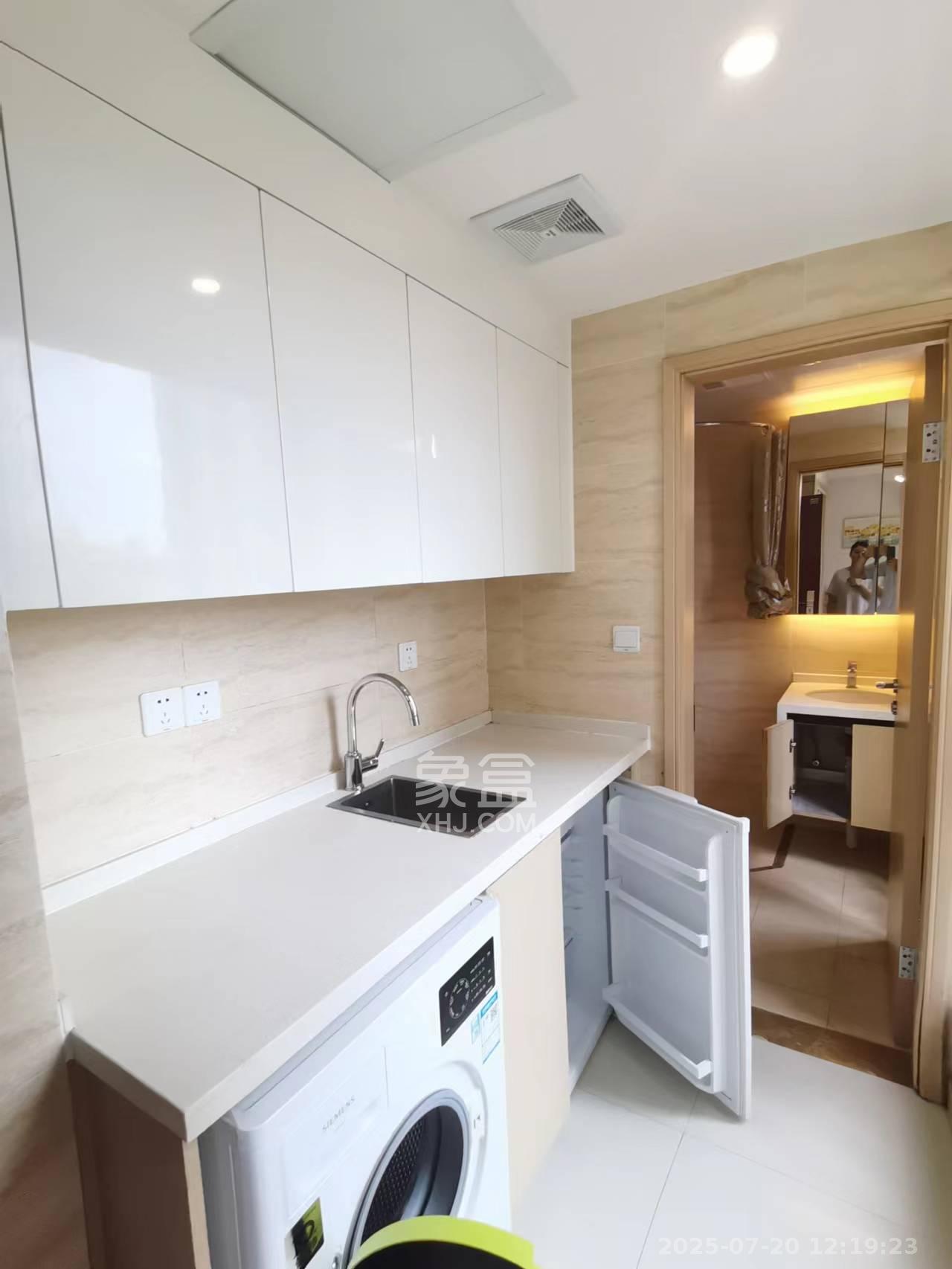 君合天玺 1室1厅1卫 1300.0元/月 君合天玺 1室1厅1卫 1300.0元/月室内图