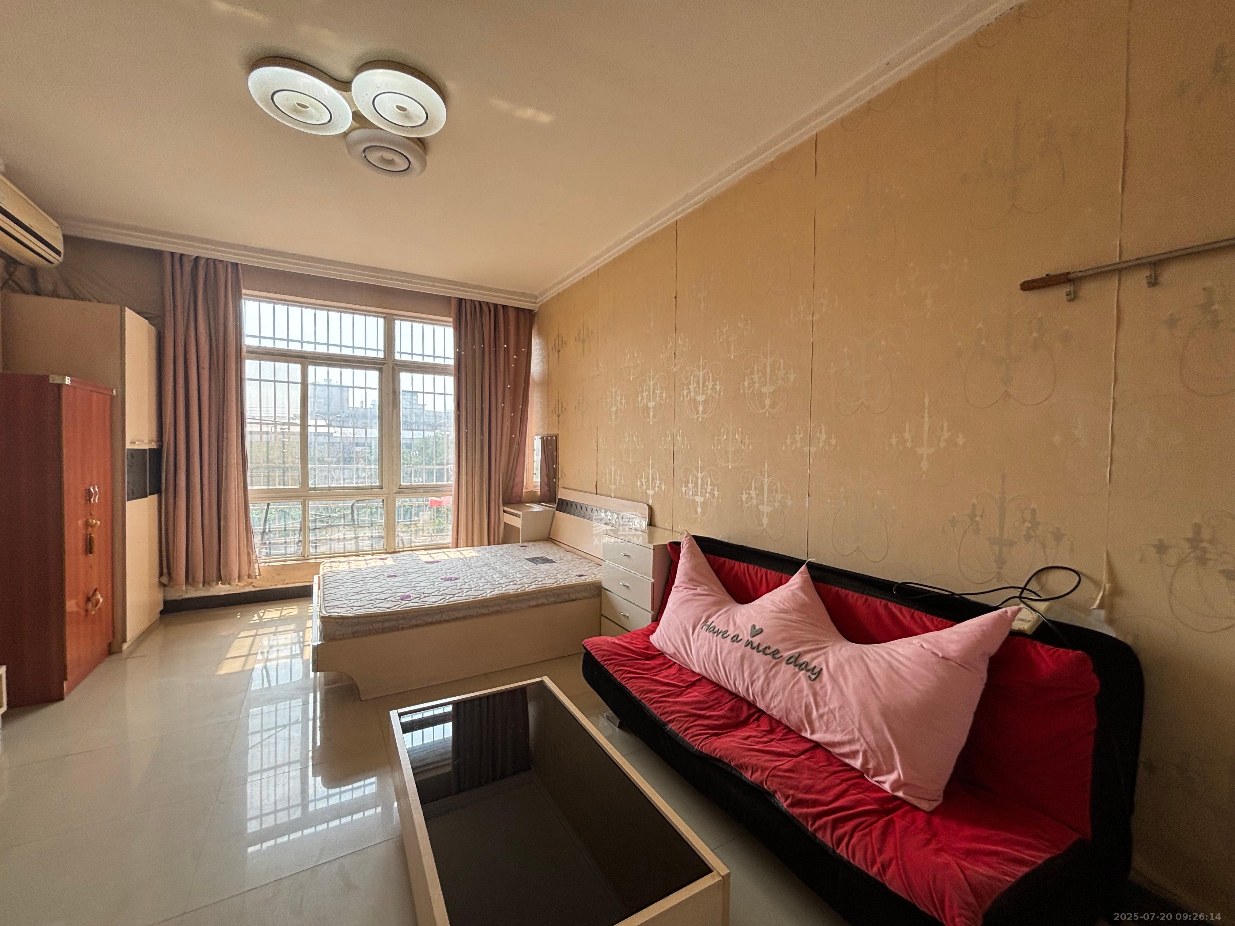 泰时三湘金地  1室1厅1卫    1200.0元/月 泰时三湘金地  1室1厅1卫    1200.0元/月室内图