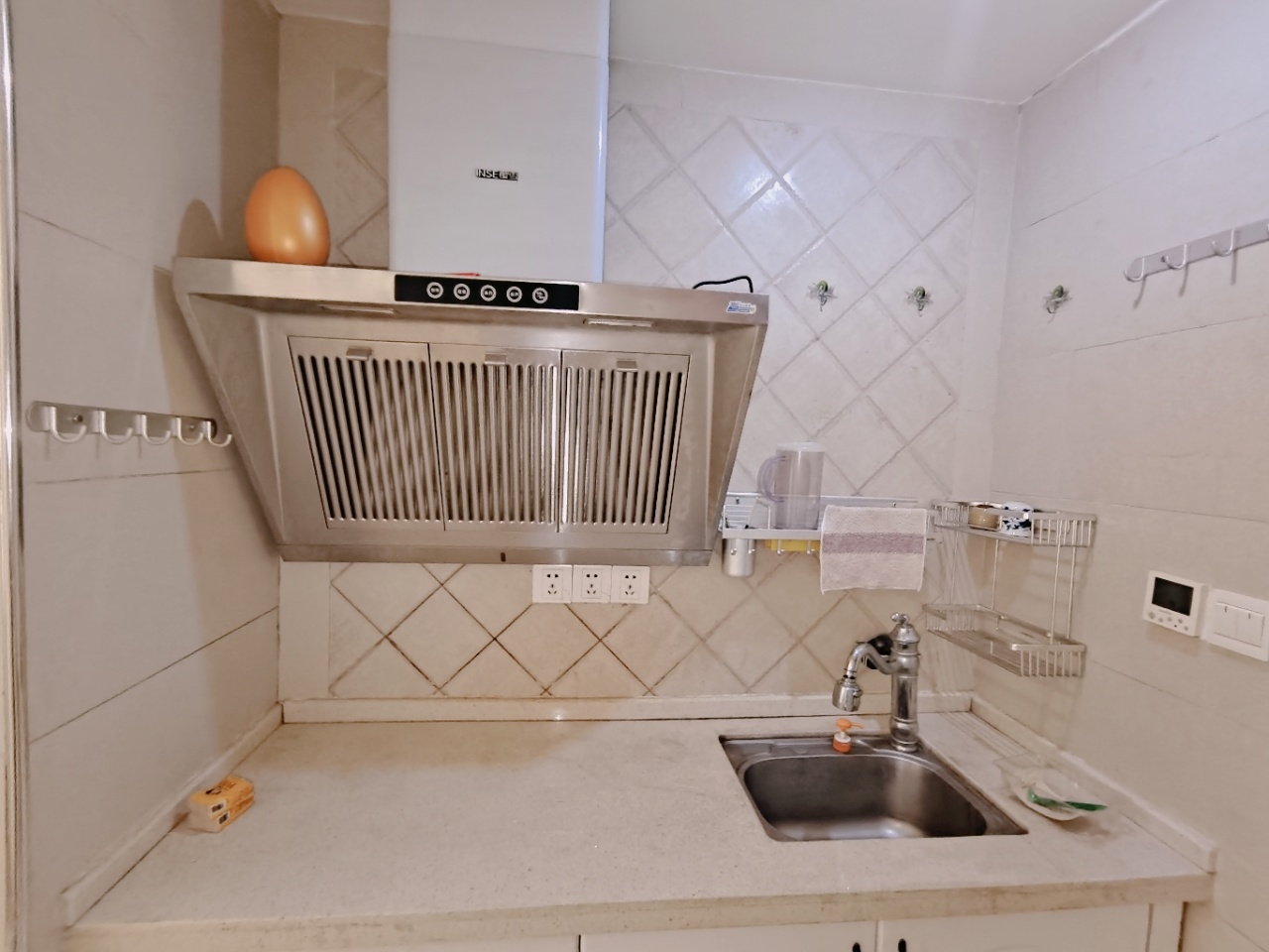 世纪阳光大厦公寓楼  1室1厅1卫    1300.0元/月室内图