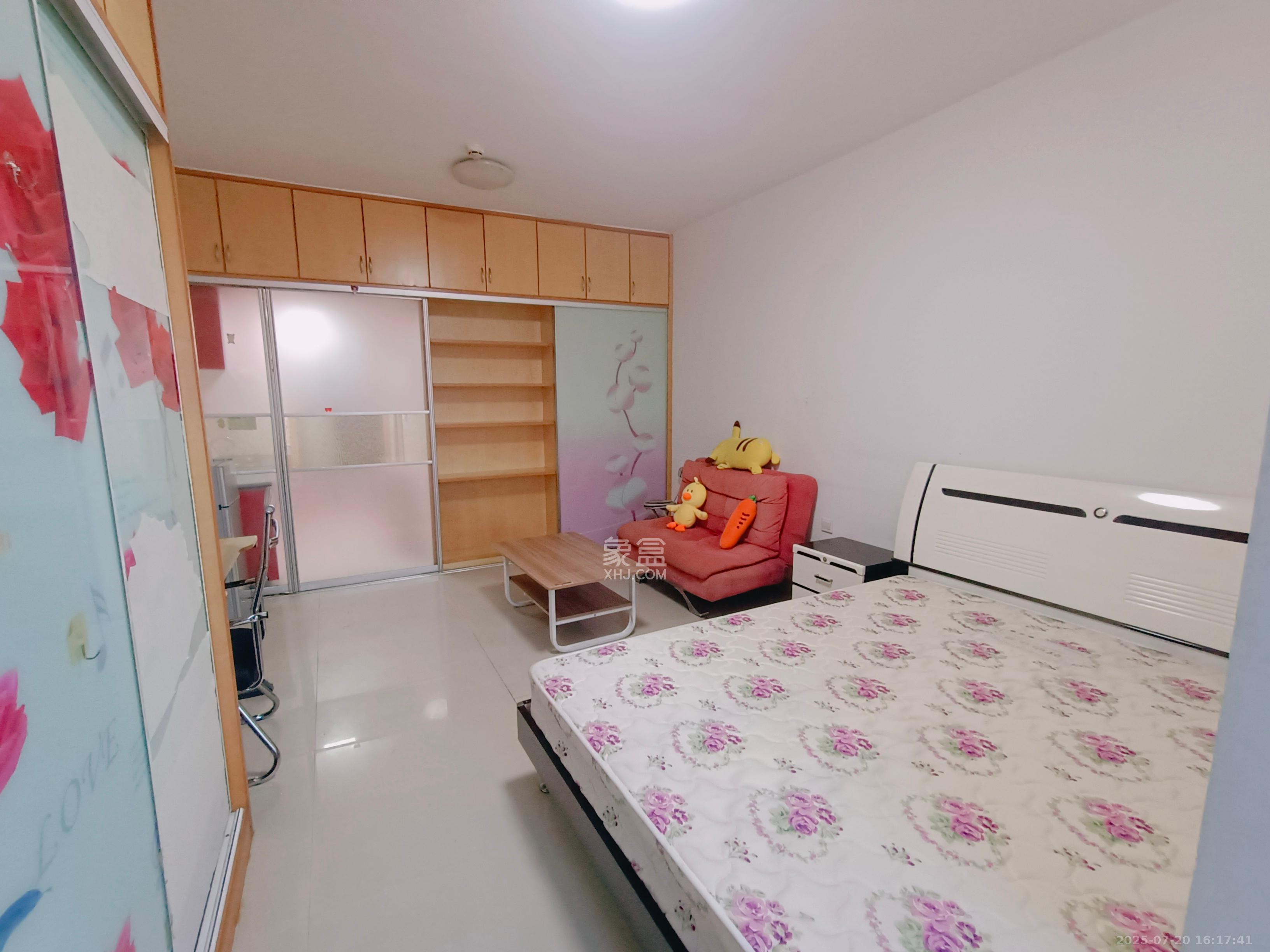 2076至高点  1室1厅1卫   1500.00元/月室内图