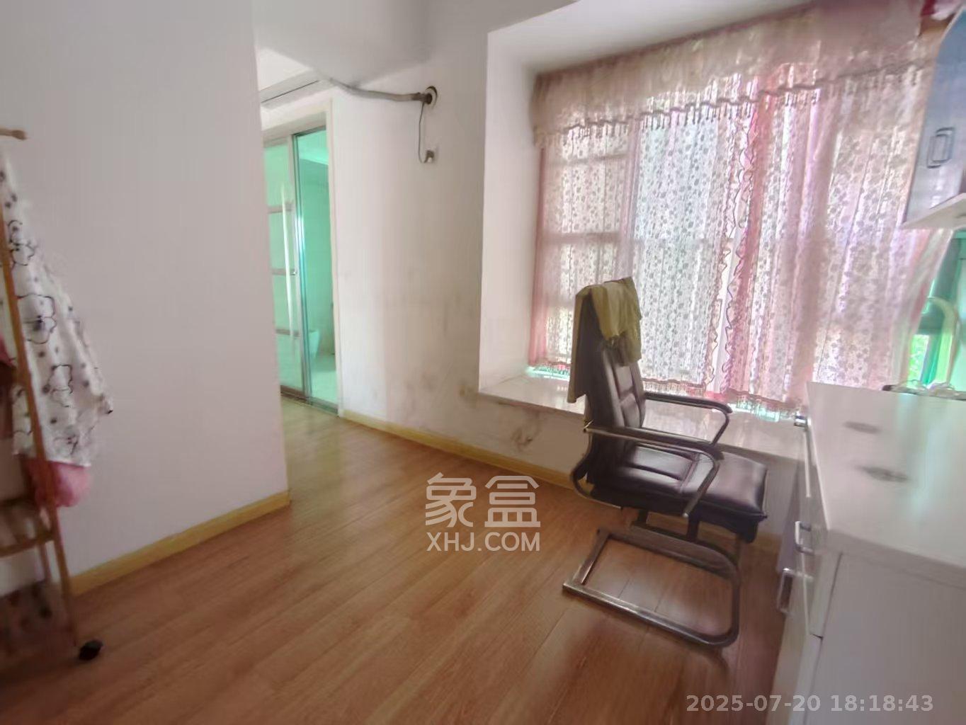 九华富瑶天下 3室2厅2卫 1500.0元/月 九华富瑶天下 3室2厅2卫 1500.0元/月室内图