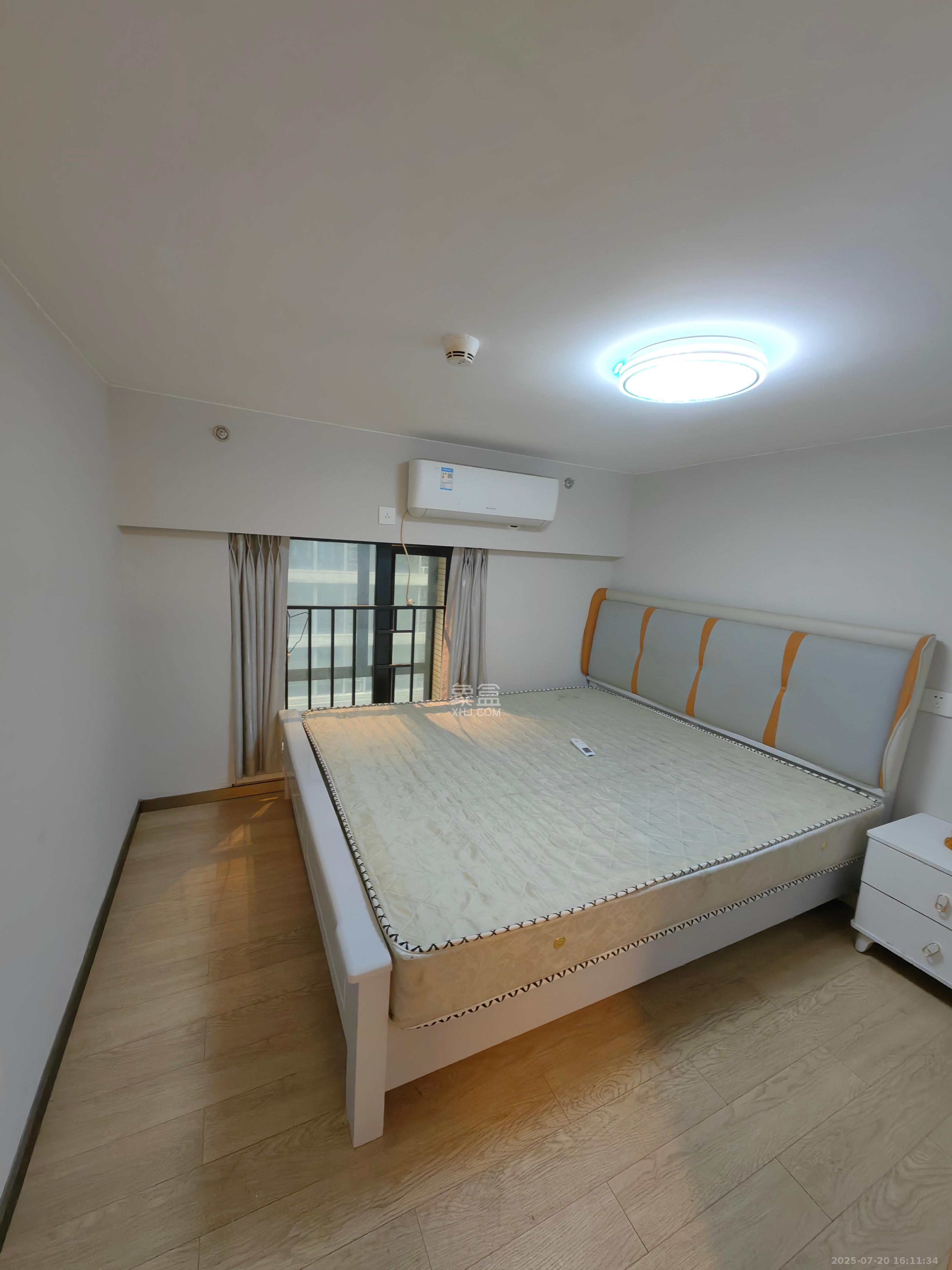 时代年华 3室2厅2卫 1500.0元/月 时代年华 3室2厅2卫 1500.0元/月室内图