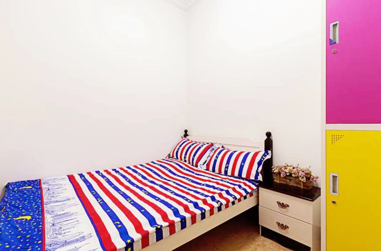 龙福大厦 3室2厅1卫 2500.0元/月 龙福大厦 3室2厅1卫 2500.0元/月室内图