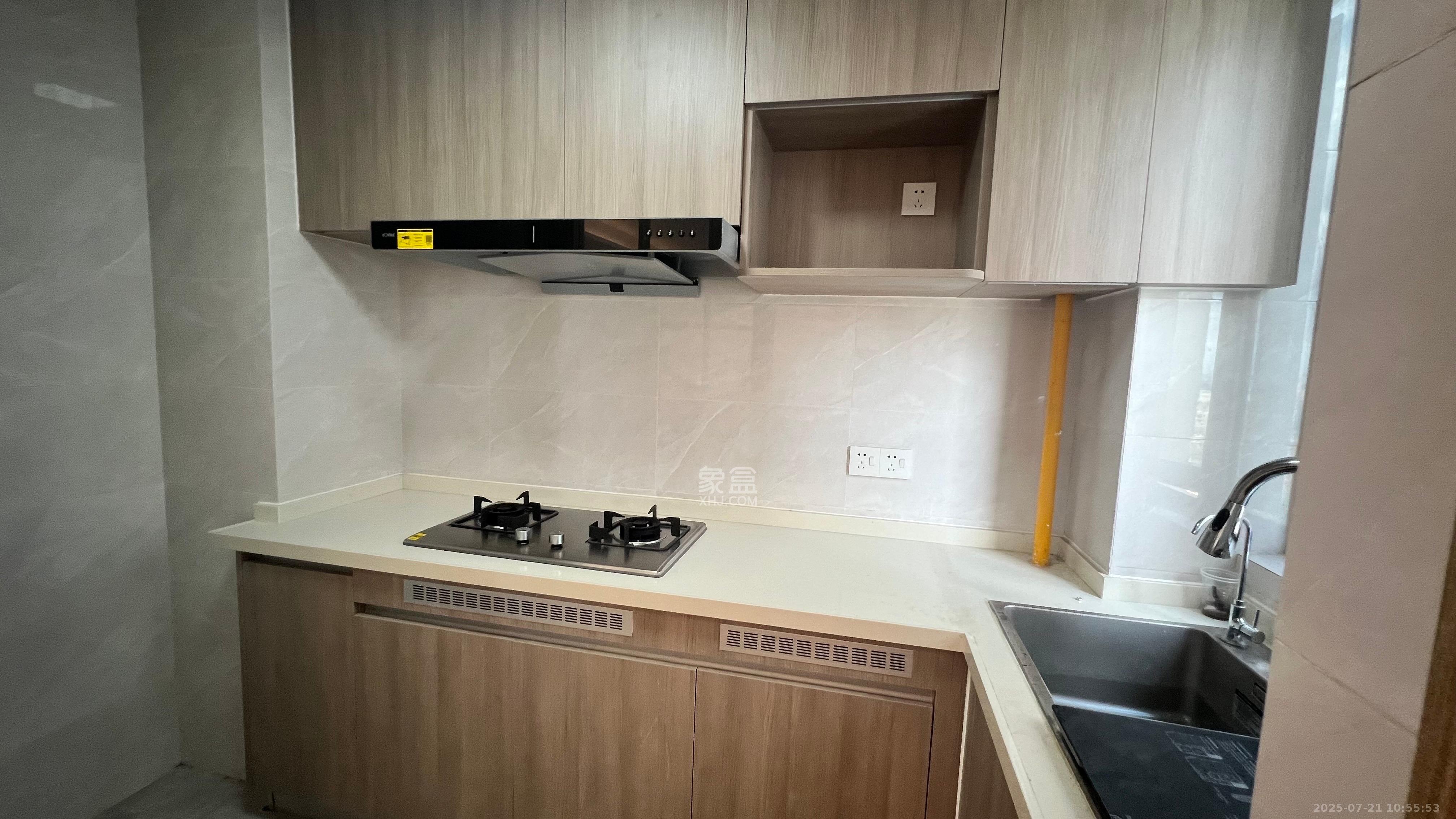 清控湖山雅居北区 4室2厅2卫 3200.0元/月 清控湖山雅居北区 4室2厅2卫 3200.0元/月室内图