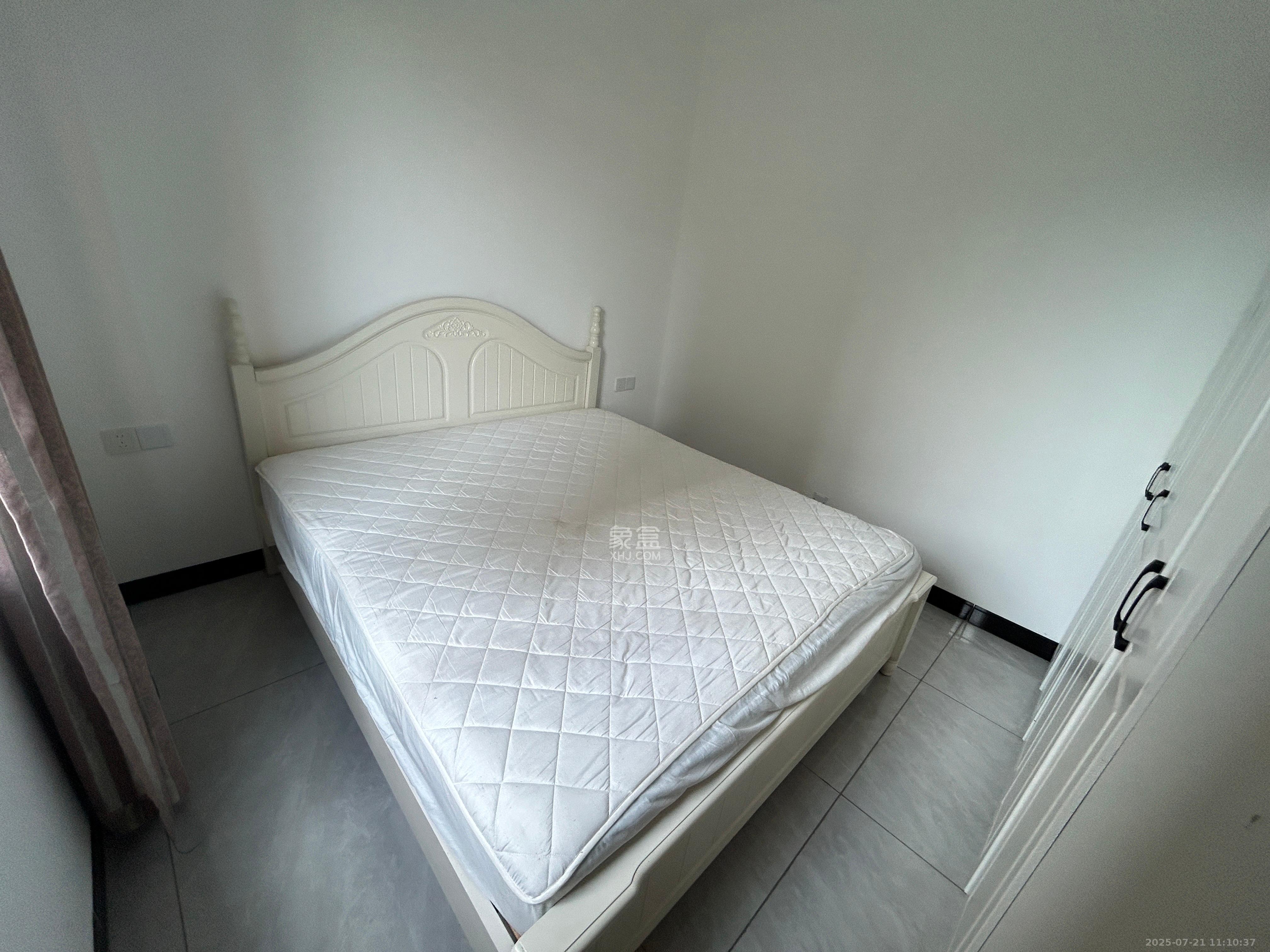 佛奥康桥水岸 3室2厅2卫 1800.0元/月 佛奥康桥水岸 3室2厅2卫 1800.0元/月室内图