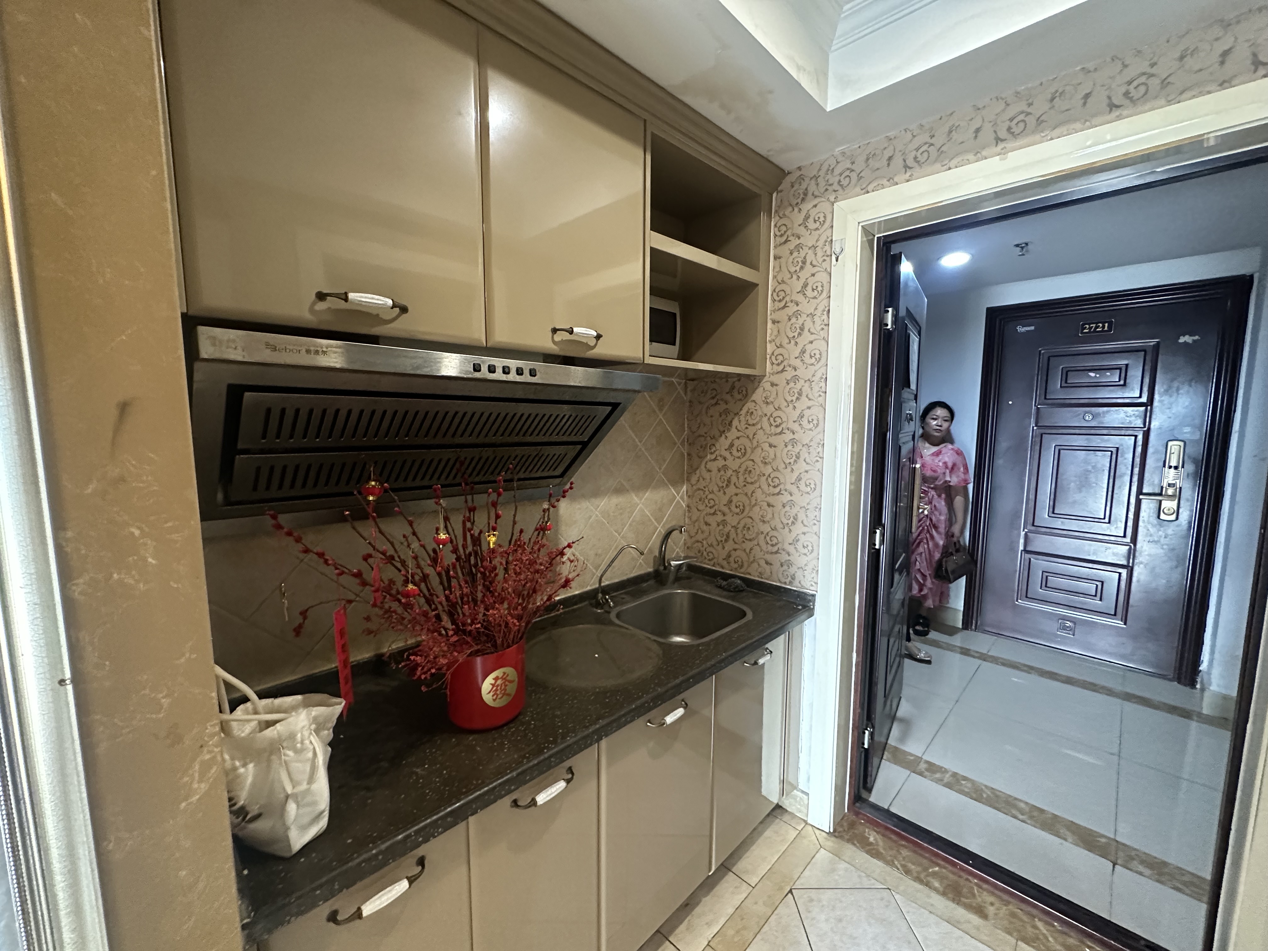 万豪城市花园 1室1厅1卫 21.8万 万豪城市花园 1室1厅1卫 21.8万客厅