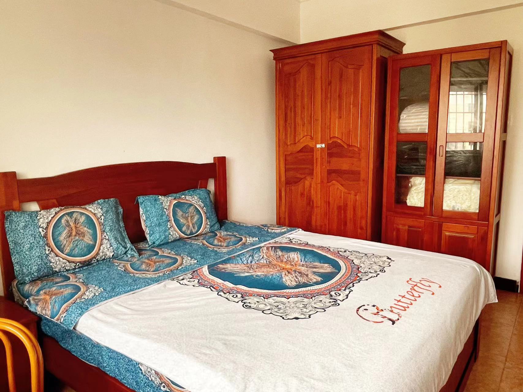 龙福大厦 3室2厅1卫 2500.0元/月 龙福大厦 3室2厅1卫 2500.0元/月室内图