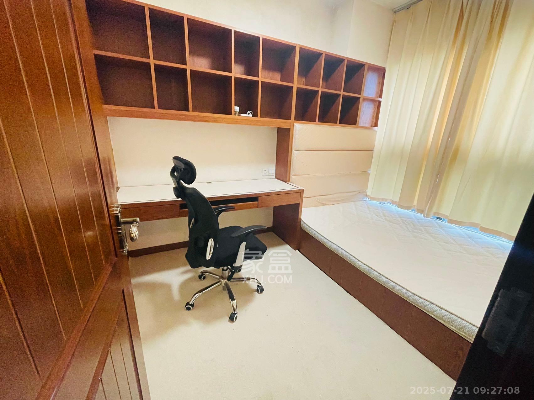 通用时代国际社区  3室2厅2卫   2800.00元/月室内图