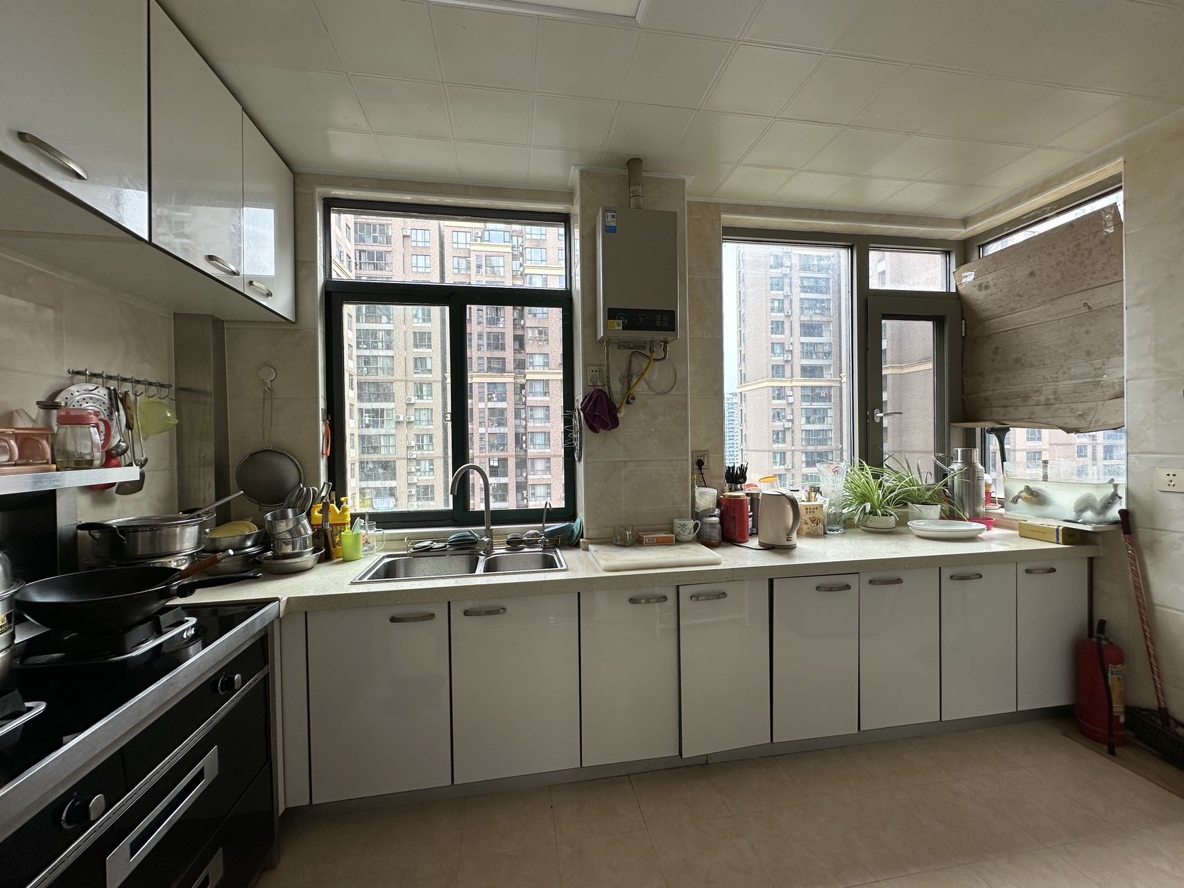 湘银星城  3室2厅1卫    68.0万 湘银星城  3室2厅1卫    68.0万室内图