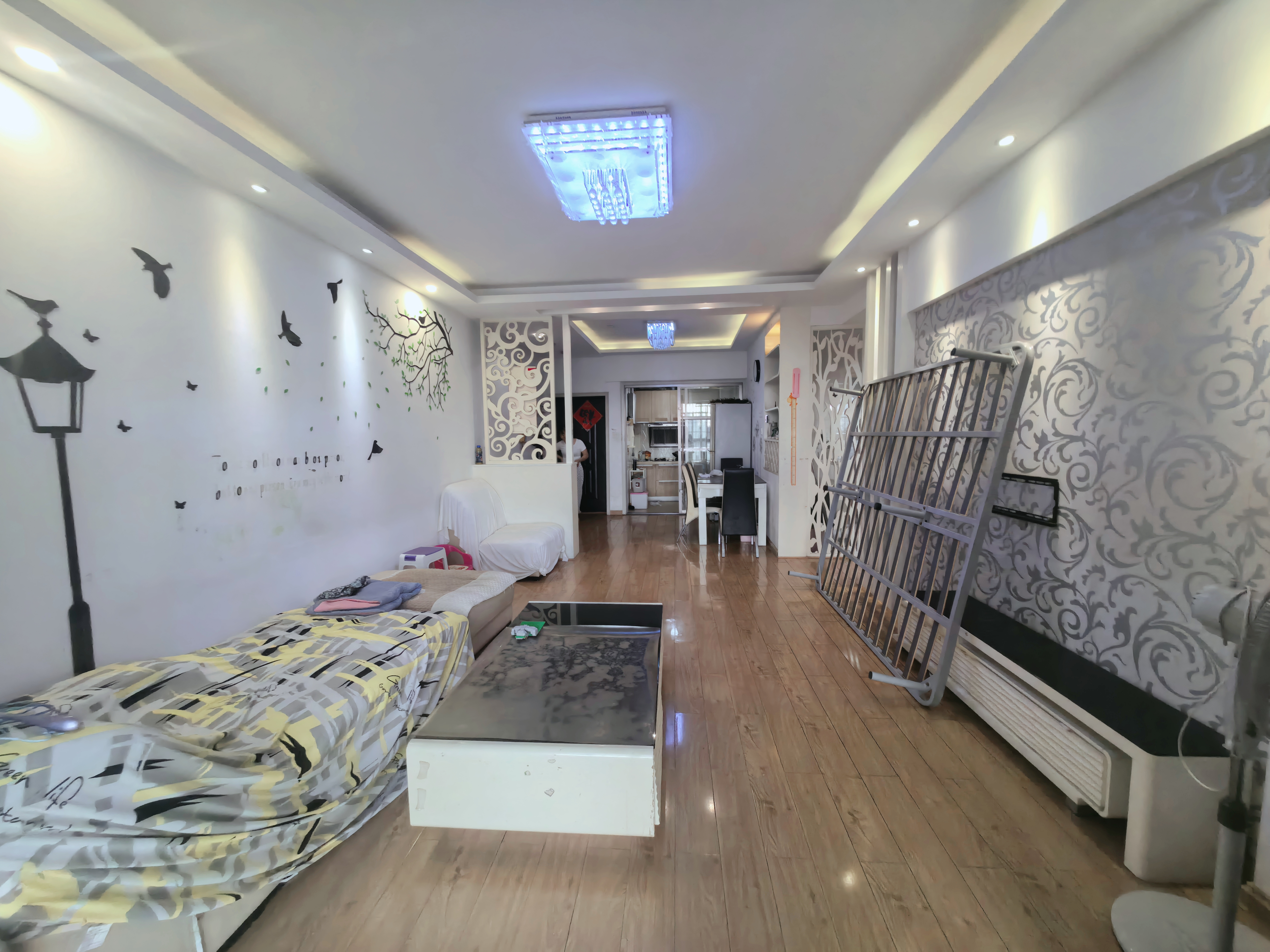 印象华都  2室1厅1卫    29.8万 印象华都  2室1厅1卫    29.8万室内图