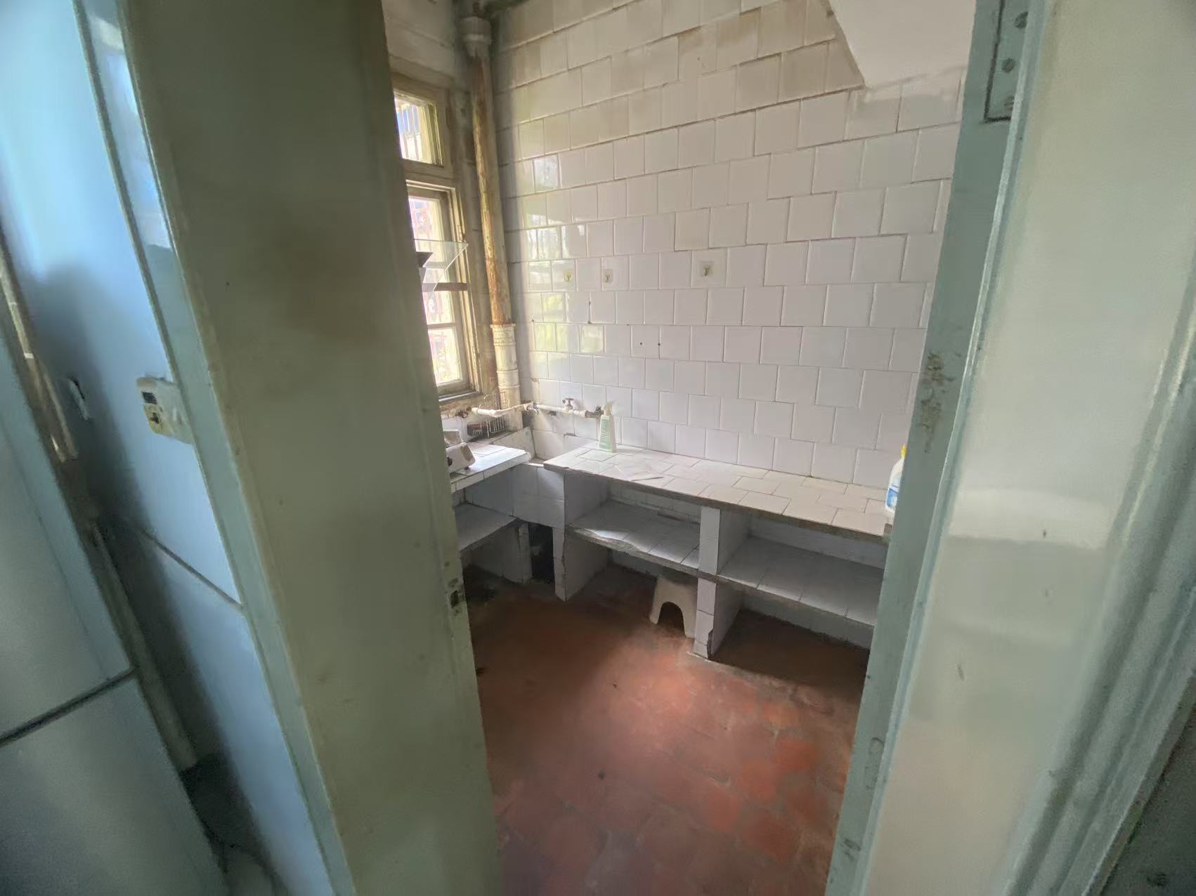 麻园一村  2室2厅1卫    12.8万 麻园一村  2室2厅1卫    12.8万室内图