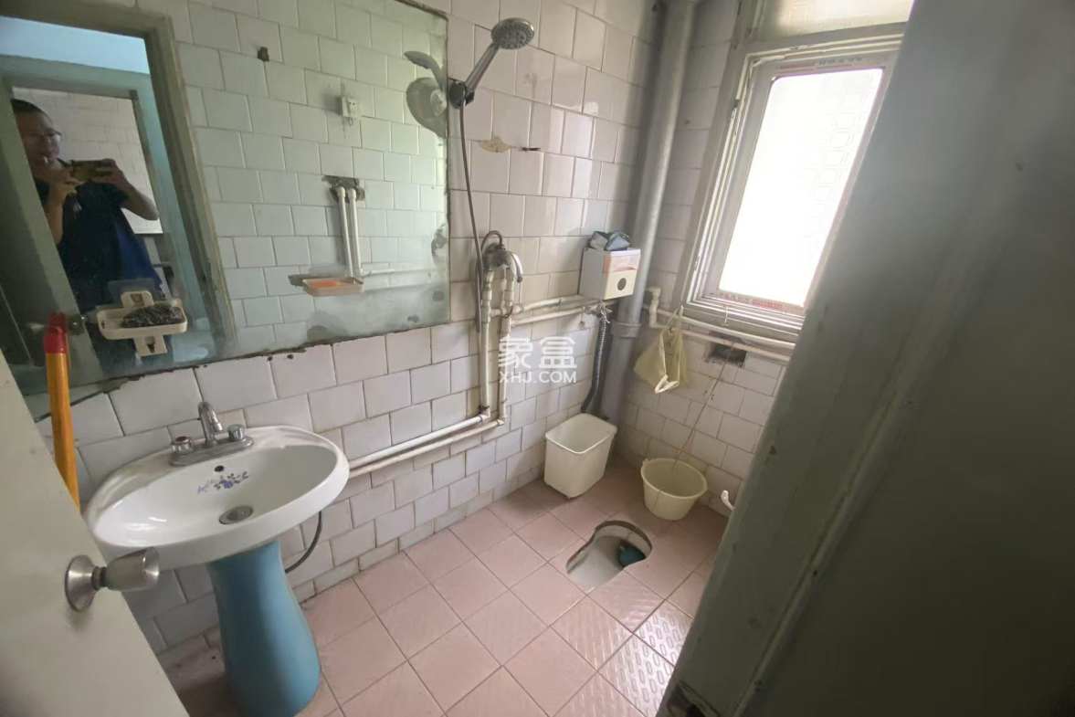 麻园一村  2室2厅1卫    12.8万 麻园一村  2室2厅1卫    12.8万室内图