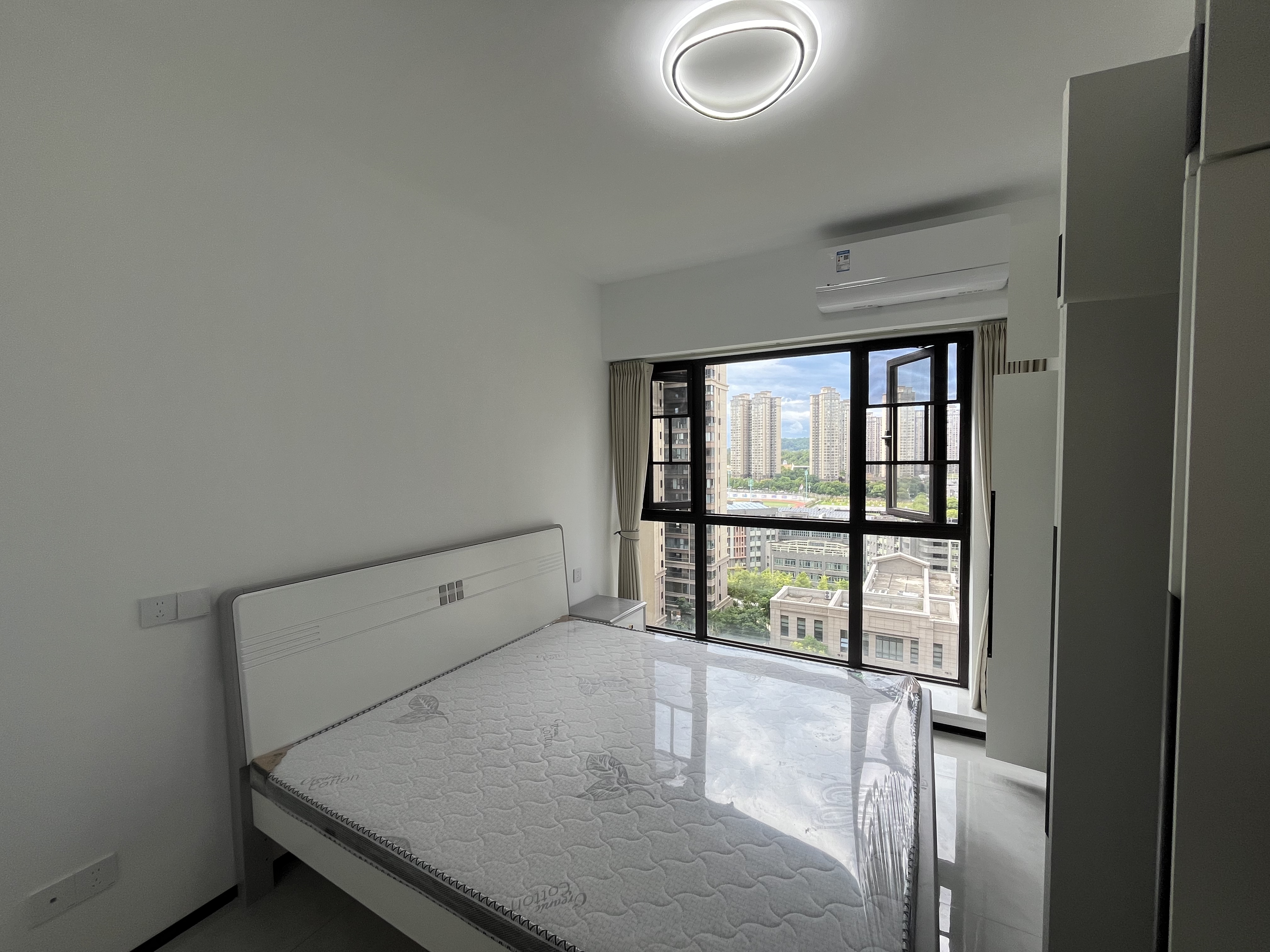 华晨神农湾 2室2厅1卫 68.0万 华晨神农湾 2室2厅1卫 68.0万室内图