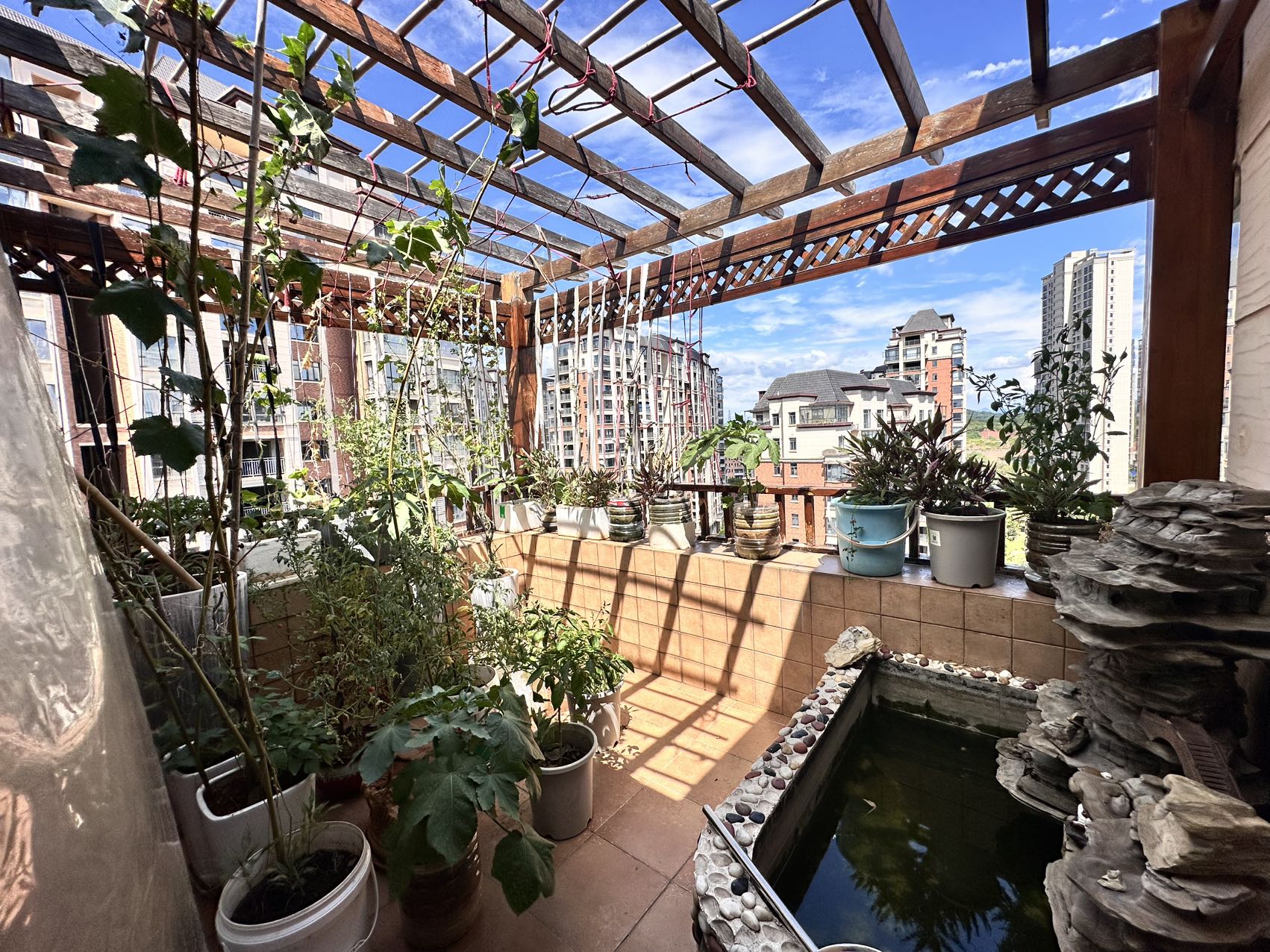 磐龙生态社区 6室3厅3卫 139.0万 磐龙生态社区 6室3厅3卫 139.0万室内图