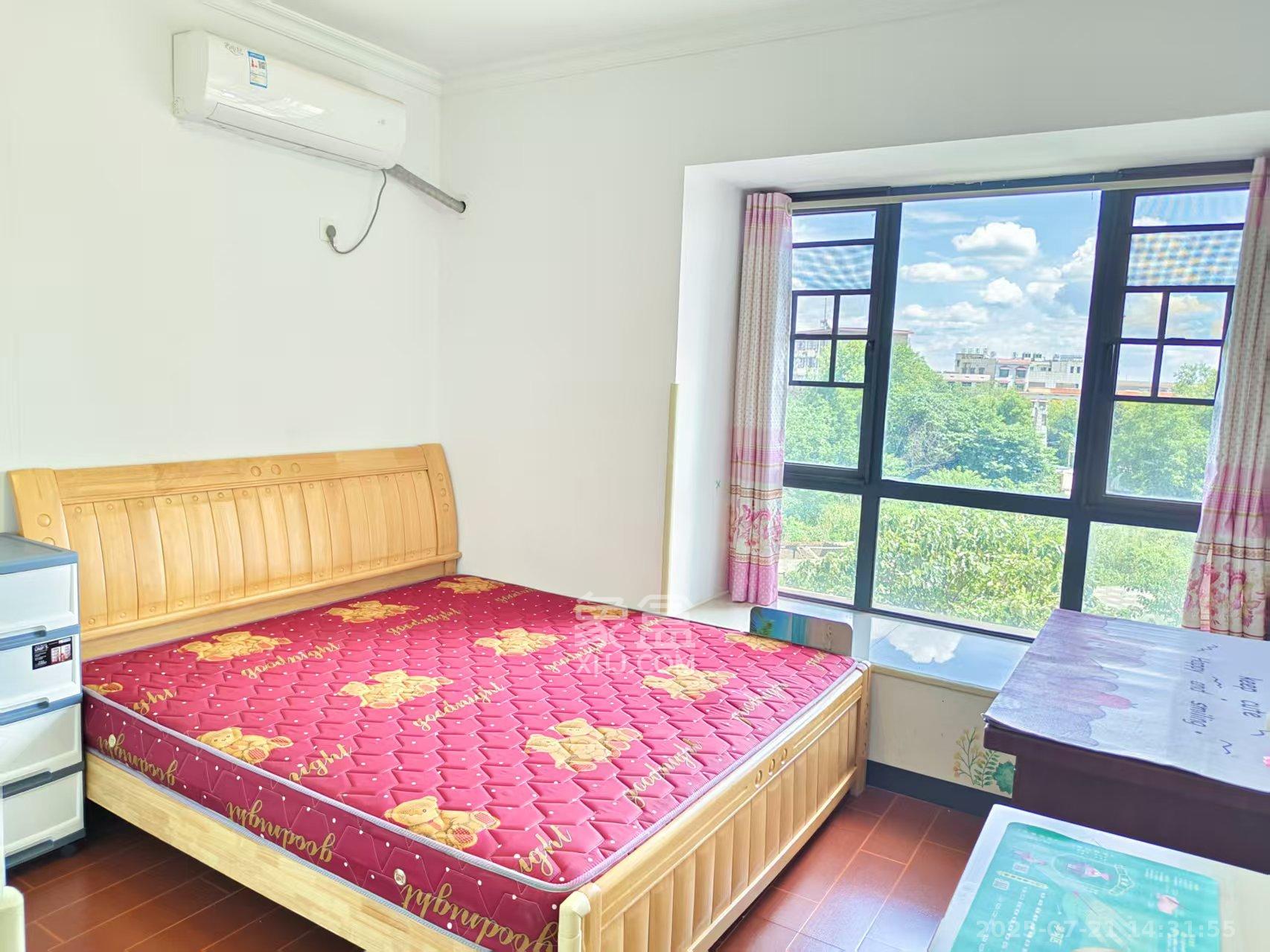 德惠雅苑(众星湘港公馆) 3室2厅1卫 2000.0元/月 德惠雅苑(众星湘港公馆) 3室2厅1卫 2000.0元/月室内图