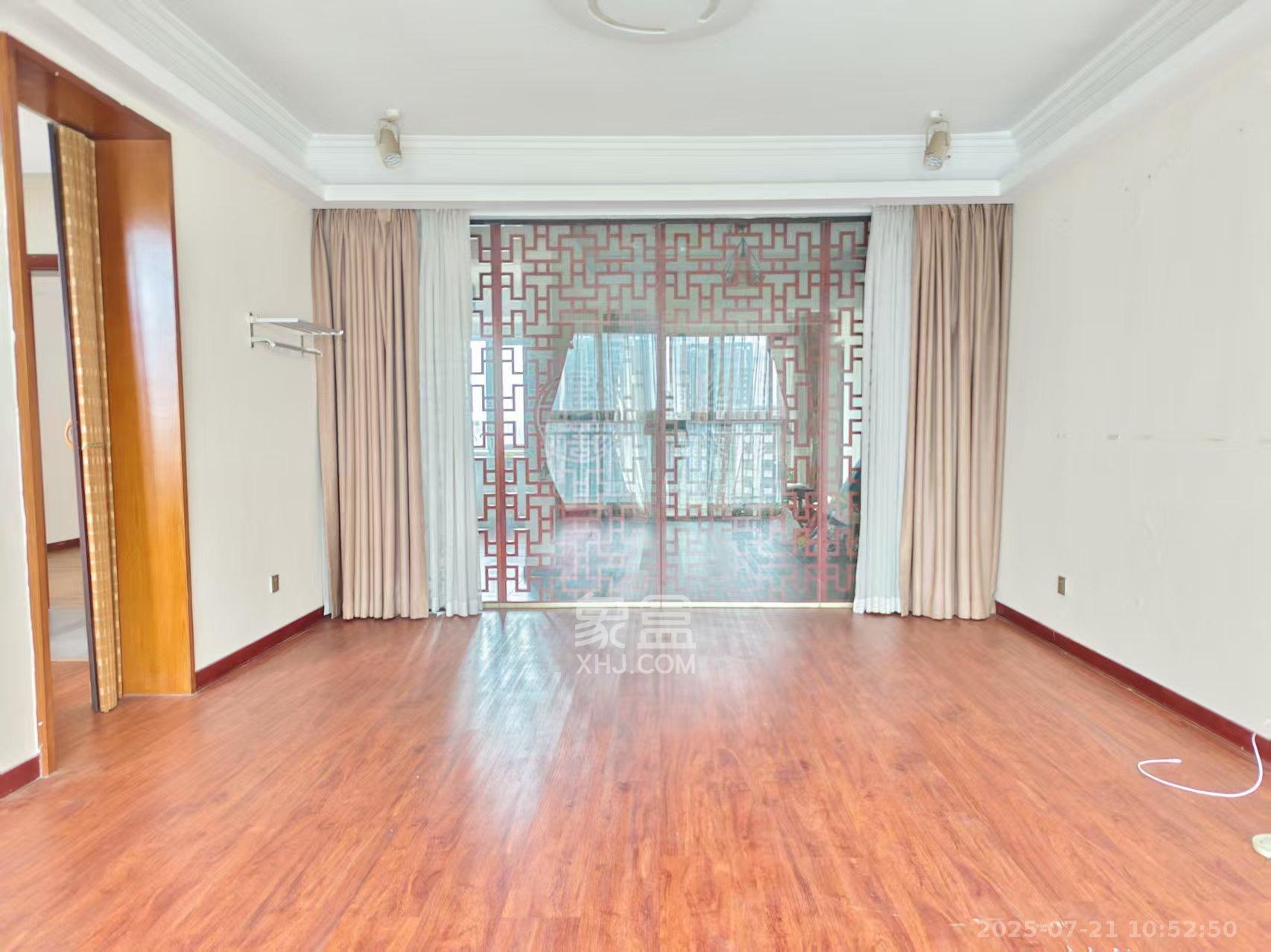 长城雅苑  3室2厅1卫    2500.0元/月室内图