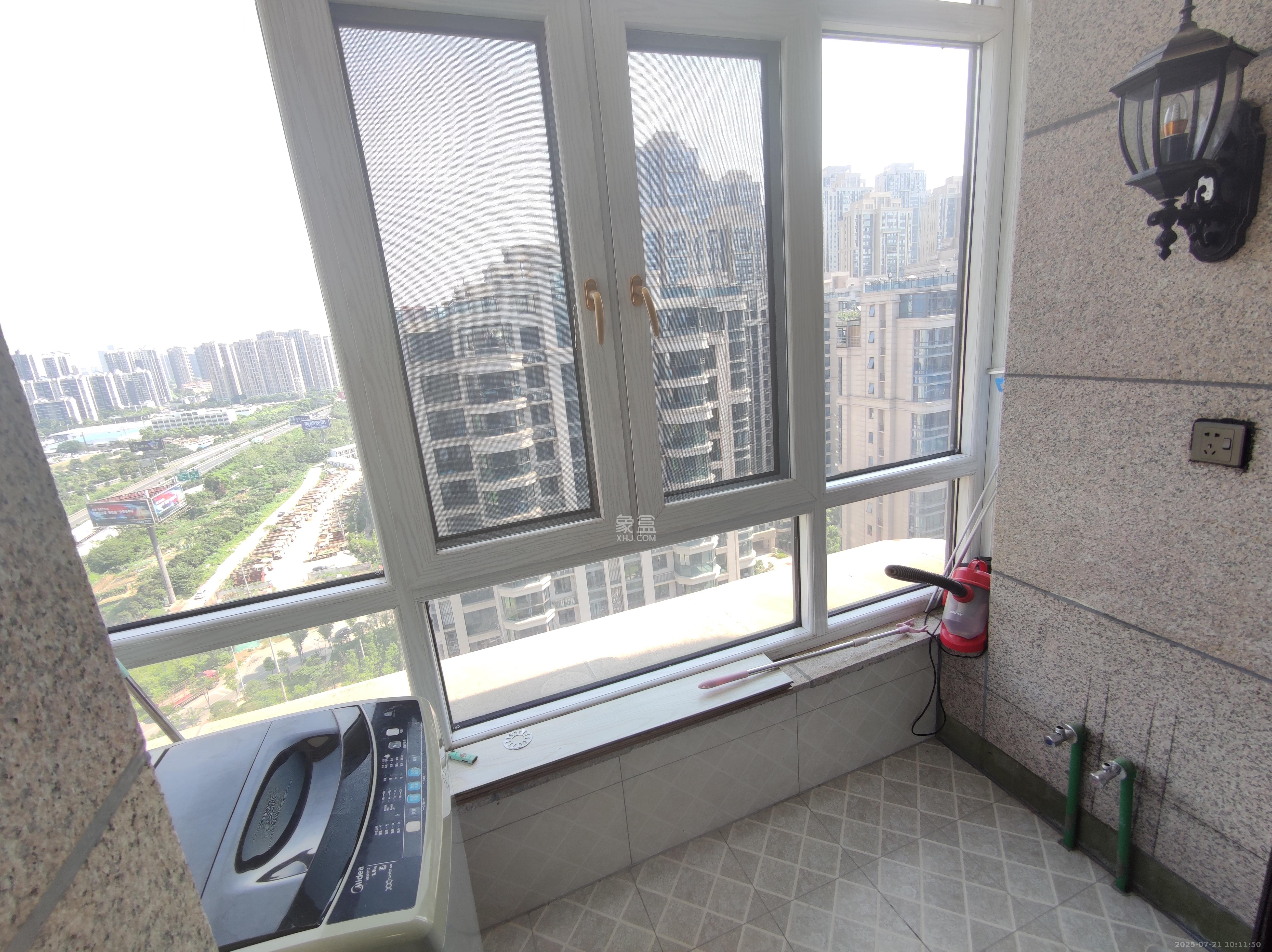 明昇壹城(明昇时代广场)一期 3室2厅2卫 3000.0元/月 明昇壹城(明昇时代广场)一期 3室2厅2卫 3000.0元/月室内图