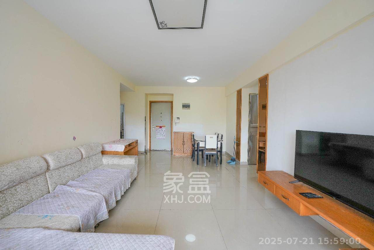 怡海星城  3室2厅1卫    1600.0元/月室内图