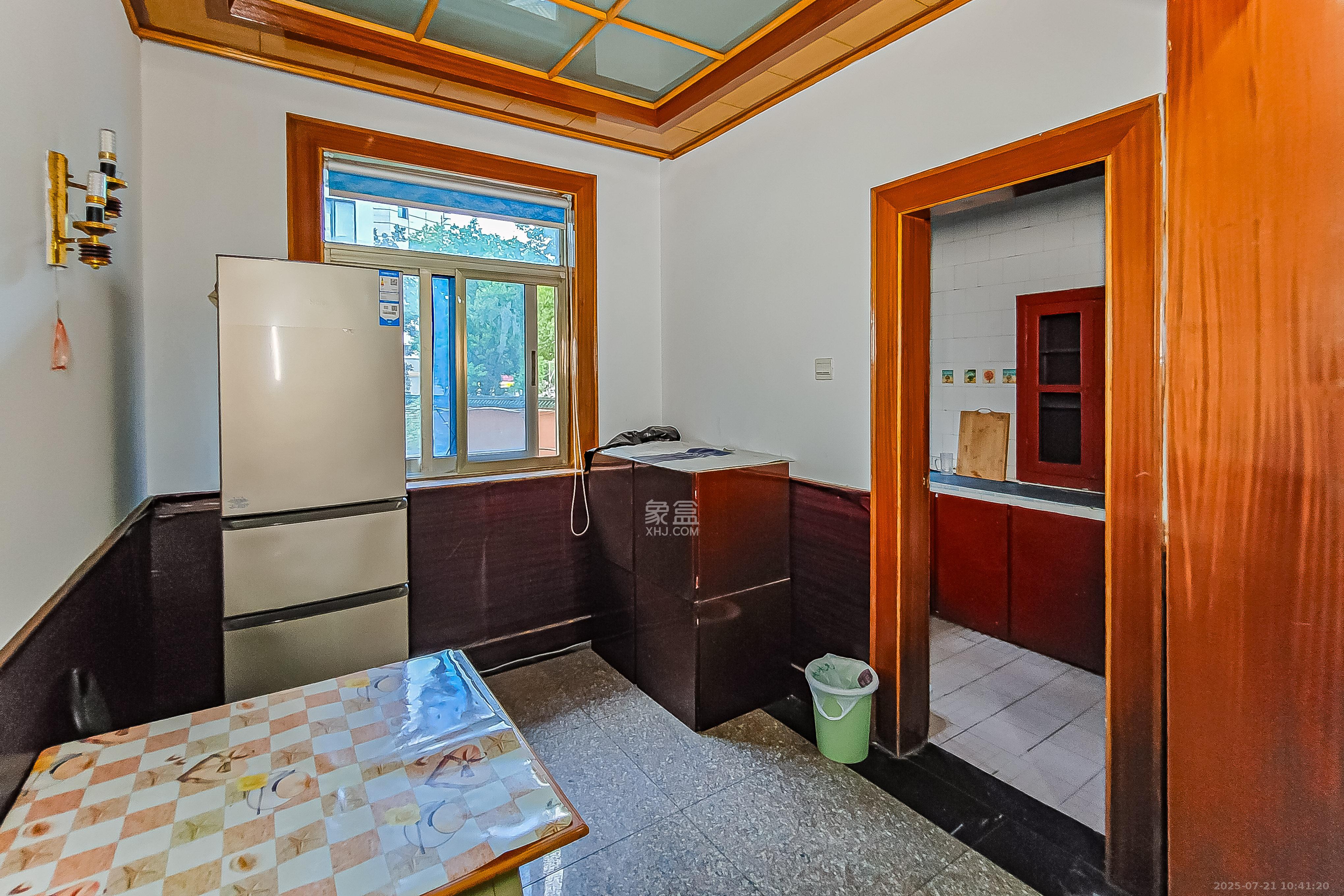 戒毒所宿舍  3室2厅1卫    68.0万客厅