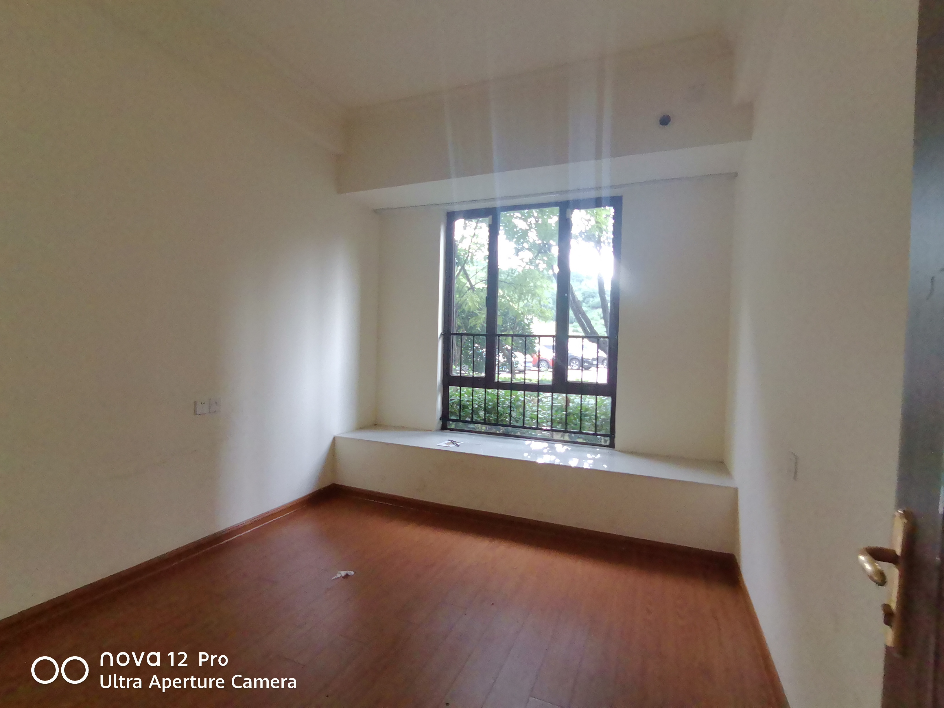 碧桂园豪园 4室2厅2卫 1800.0元/月 碧桂园豪园 4室2厅2卫 1800.0元/月室内图