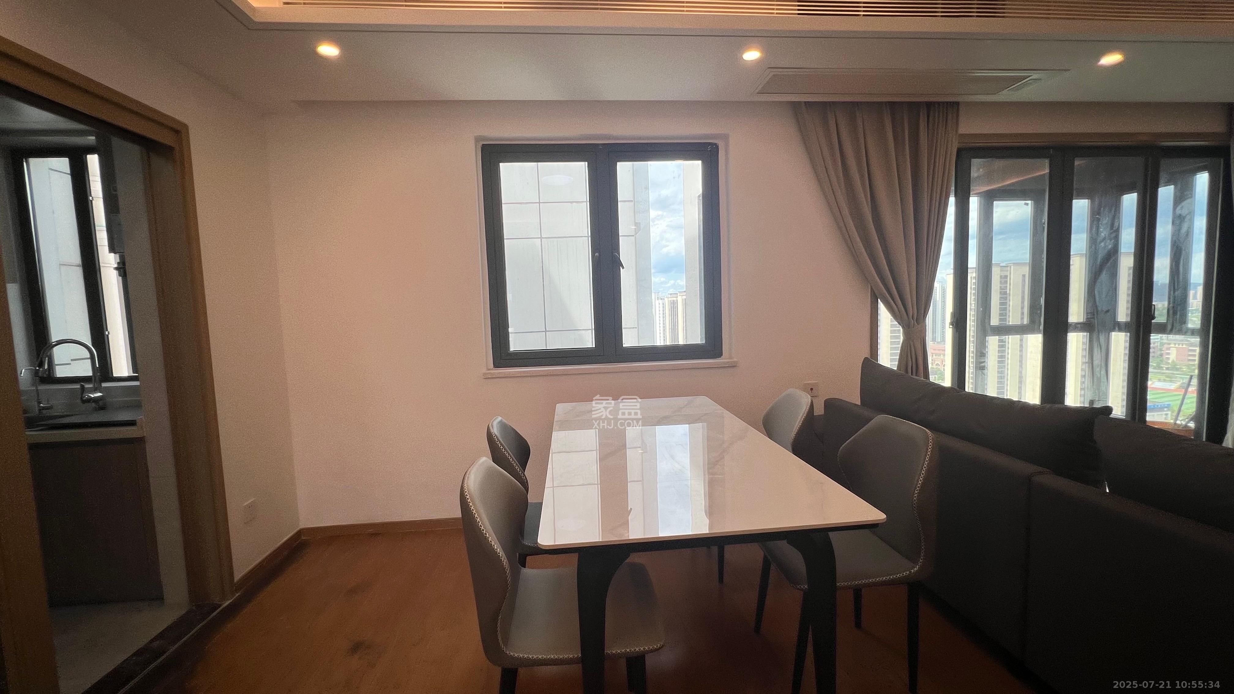 清控湖山雅居北区 4室2厅2卫 3200.0元/月 清控湖山雅居北区 4室2厅2卫 3200.0元/月室内图