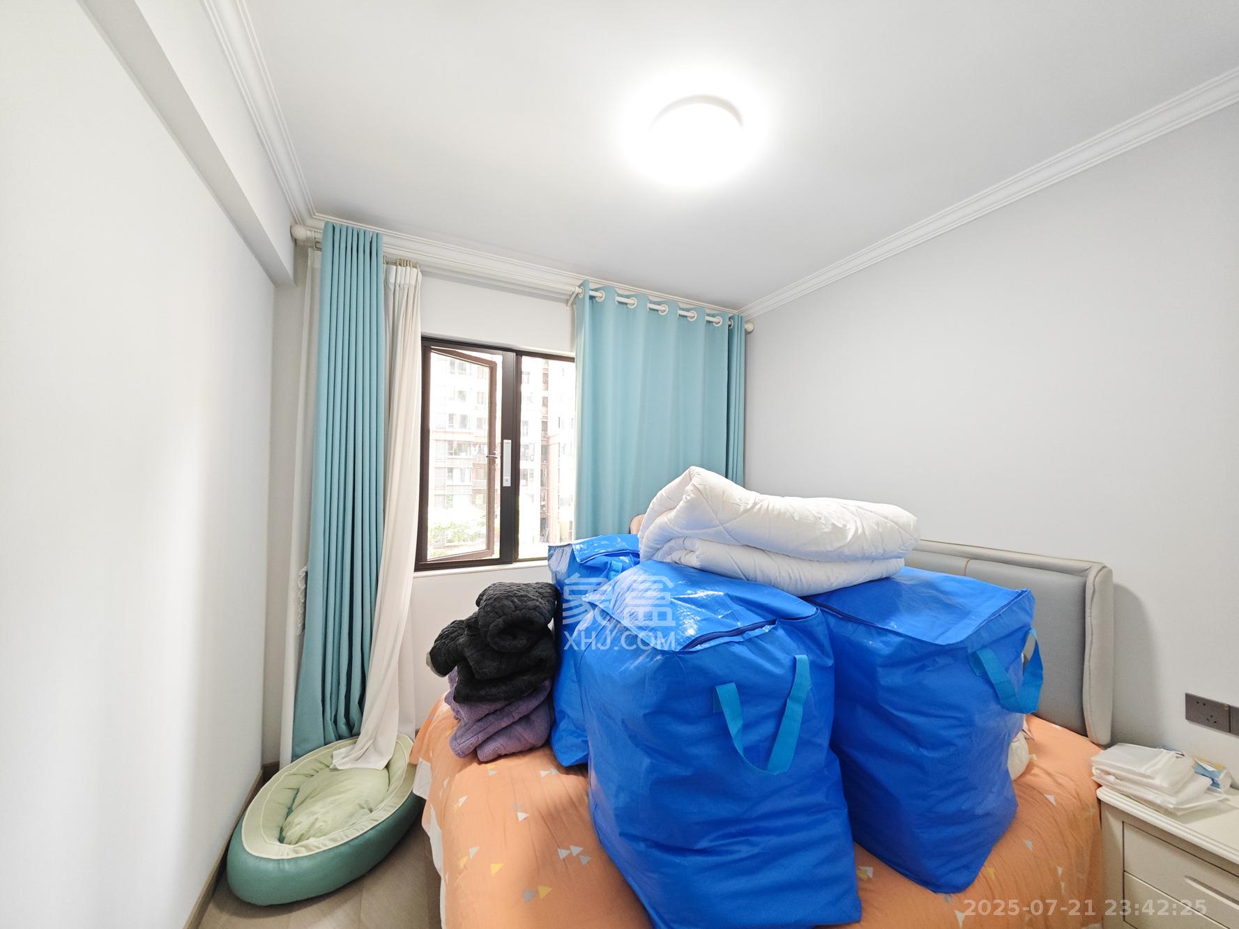 长房明宸府 3室2厅2卫 110.0万 长房明宸府 3室2厅2卫 110.0万卧室