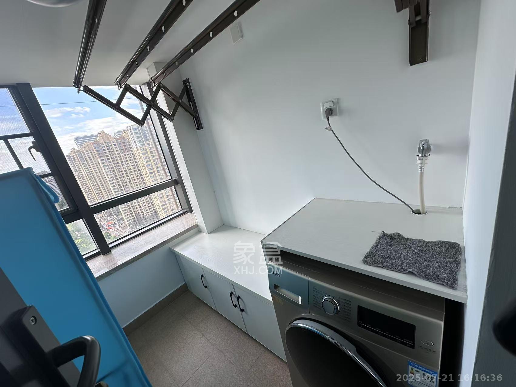 恒大翡翠华庭 3室2厅2卫 2000.0元/月 恒大翡翠华庭 3室2厅2卫 2000.0元/月室内图